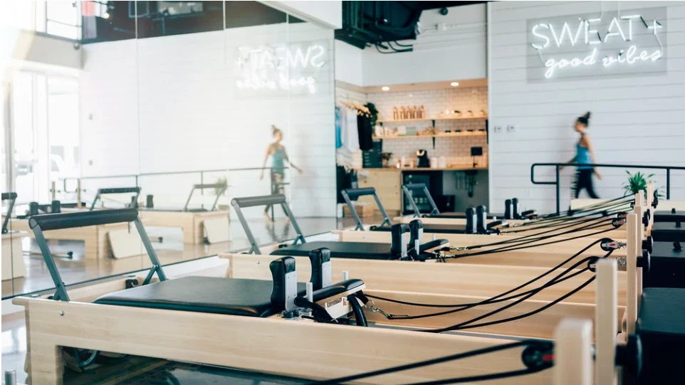 LA-Los-Angeles-Best-Reformer-Pilates-Speir-Santa-Monica-MaeBad-Fitness-Class-Review-ClassPass.webp