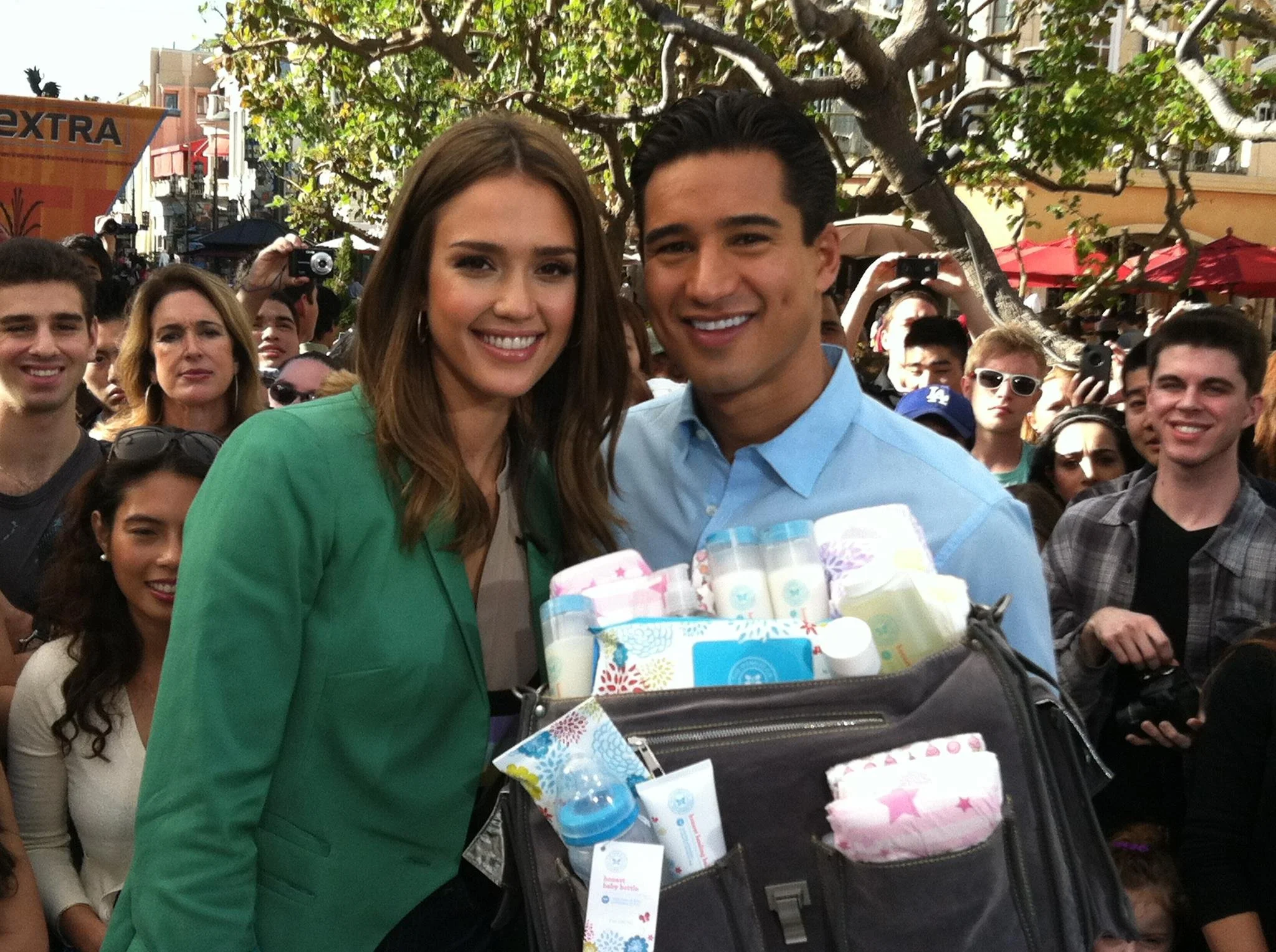 Jessica Alba and Mario Lopez -Diaper Bag.jpg