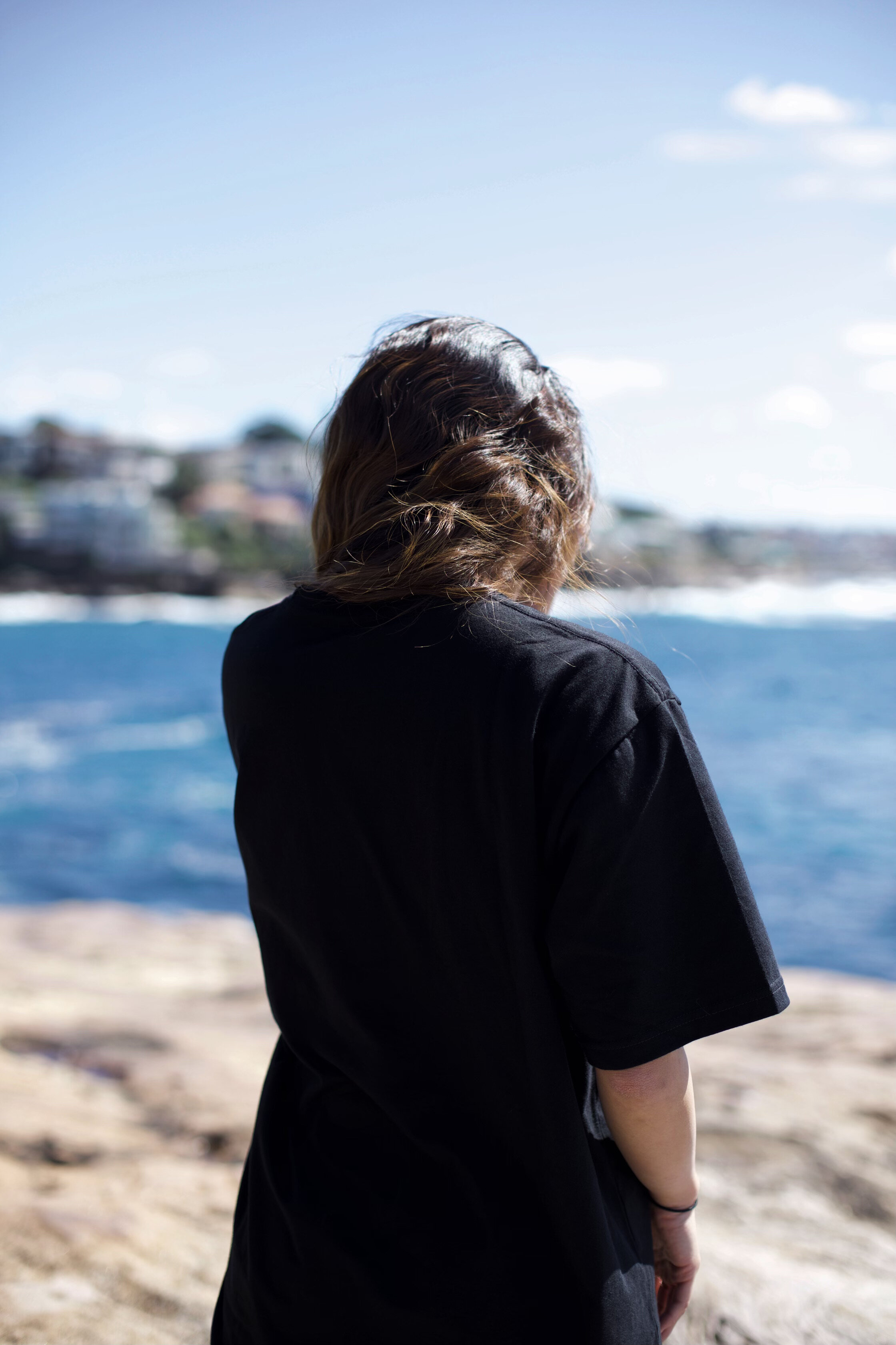 v black : back 1 .jpeg