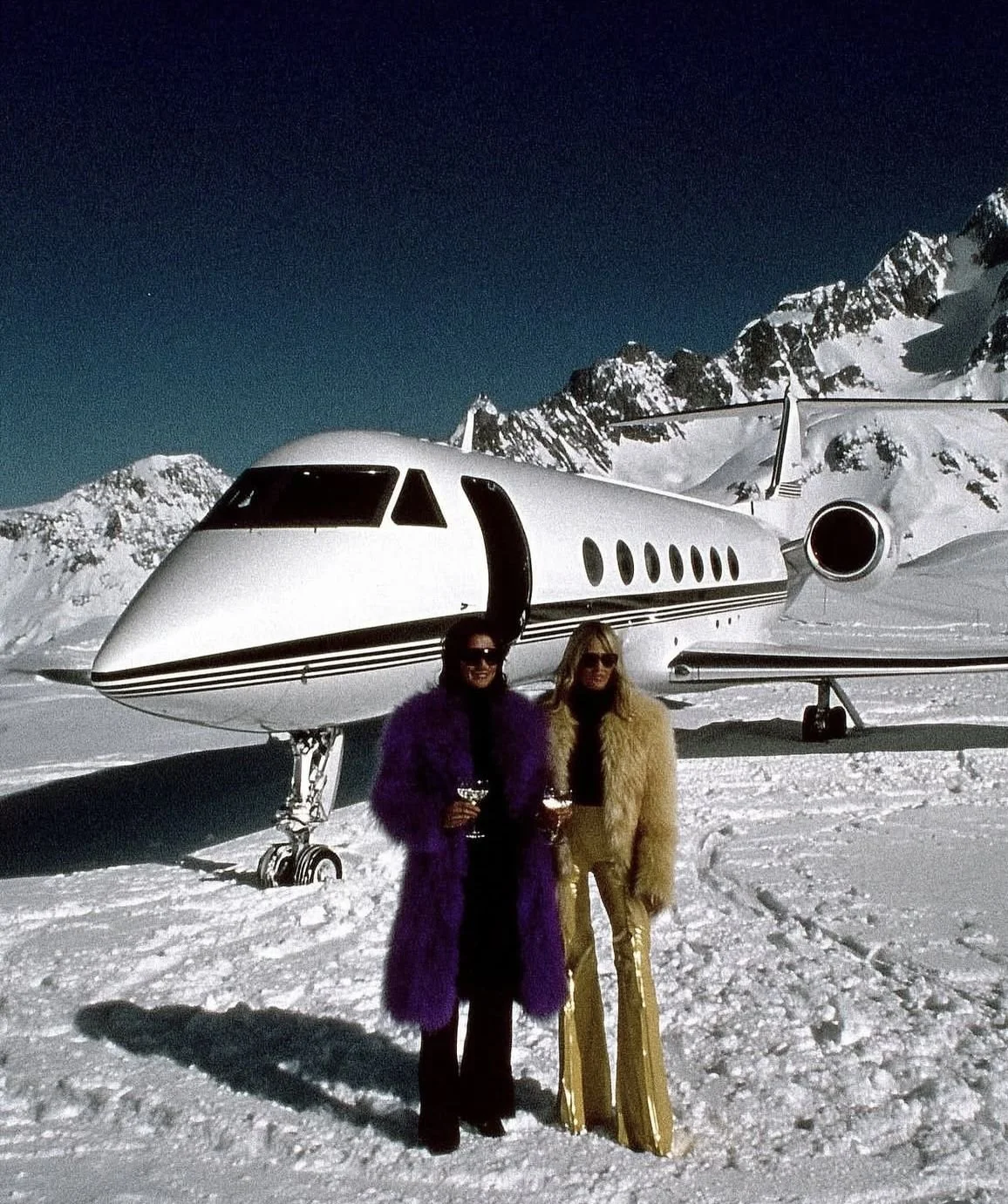 15 Red Flags You Should Watch Out For In Friendship