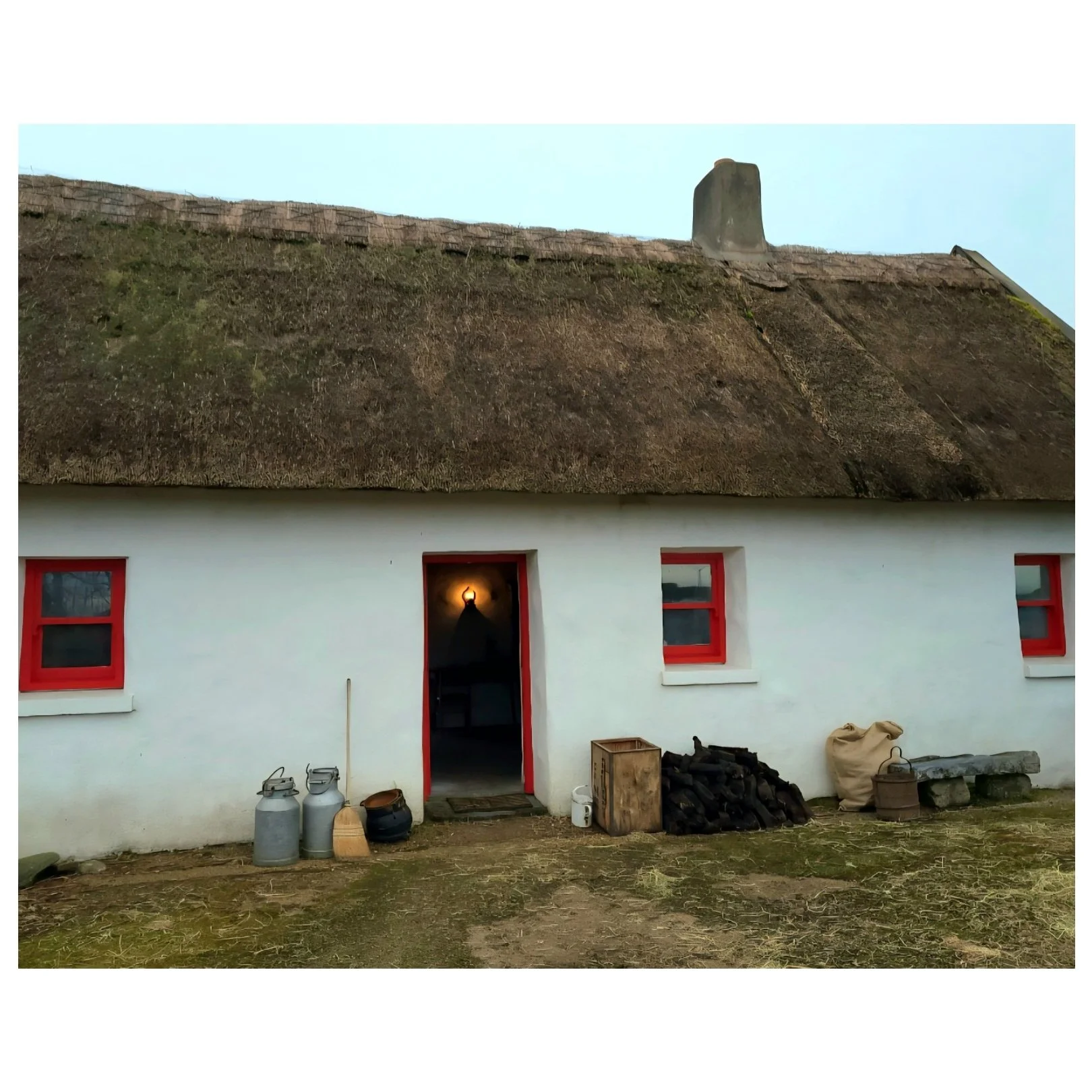 Comhghairdeas leo si&uacute;d go l&eacute;ir a thug an scann&aacute;n @baitethefilm chun cr&iacute;che!🎥👏👏

The Irish language film 'B&aacute;ite' (2025), directed by Ru&aacute;n Magan and produced locally by An Spid&eacute;al's @danumedia_galway,