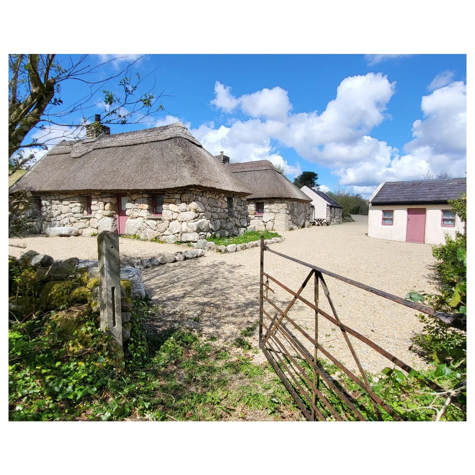 An Baile &Iacute;ochtar/The Lower Village🏘️💛

Nestled into the hillside, at the end of a winding lane, lies &lsquo;An Baile &Iacute;ochtar (The Lower Village) at Cnoc Suain, in the Connemara Gaeltacht (Gaelic speaking area), Galway on the Wild Atla