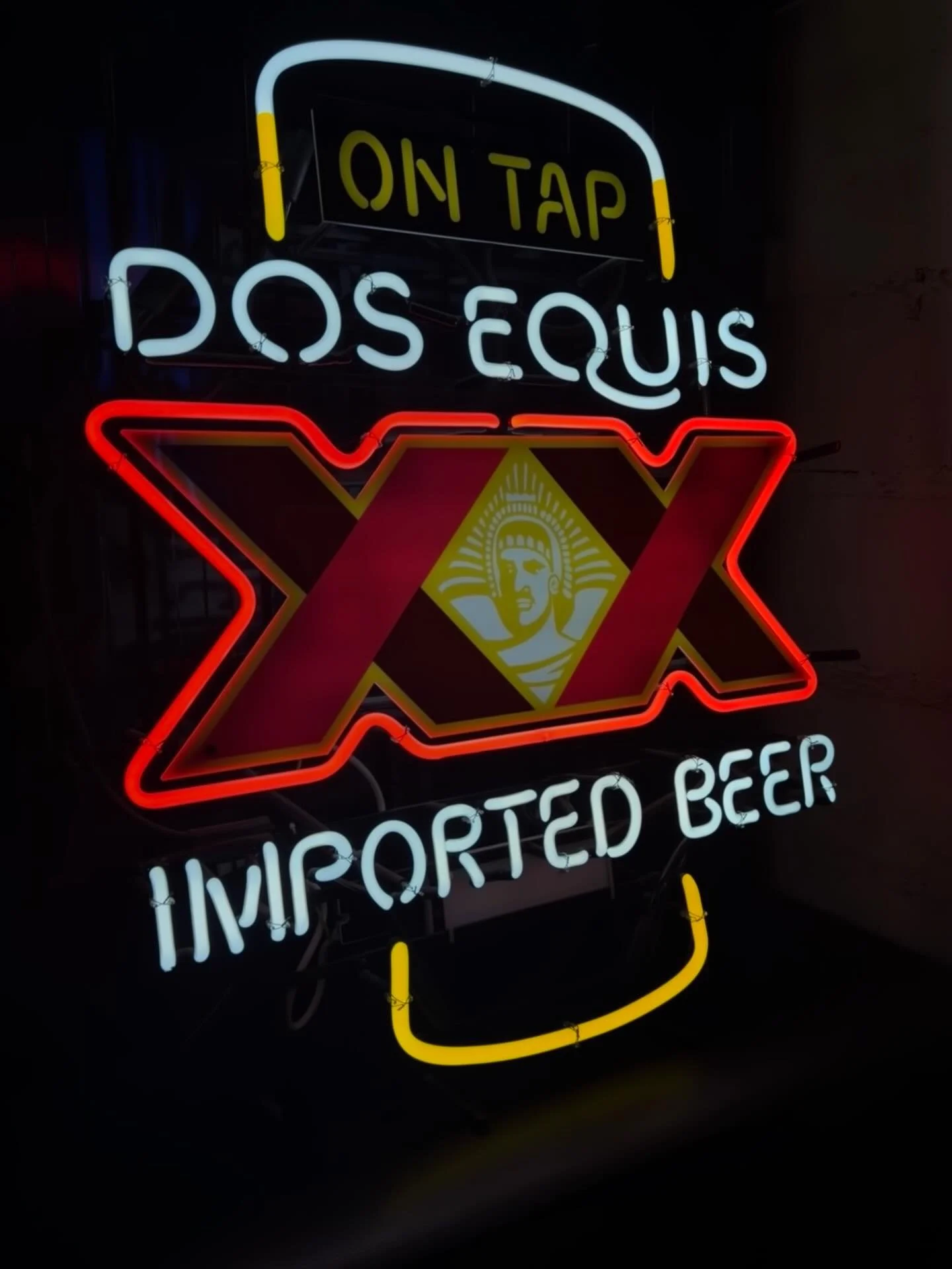 A cold Cerveza calling my name. 🍺🇲🇽 Cranked up the saturation to match the craving.

Une Cerveza bien fra&icirc;che qui m&rsquo;appelle. 🍺🇲🇽 J&rsquo;ai pouss&eacute; la saturation &agrave; la hauteur de l&rsquo;envie.
