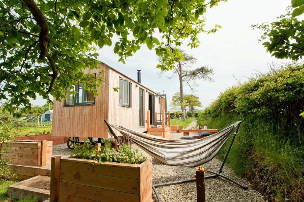 Douglas & Birch Shepherds Hut - Moylegrove Pembrokeshire