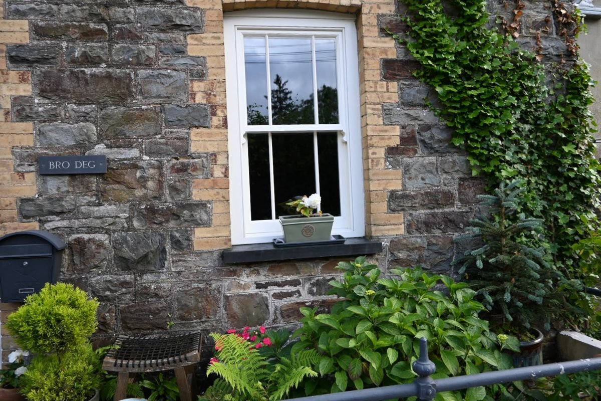 Bro Deg Cottage Moylegrove - Pembrokeshire Holiday Co 25.jpg