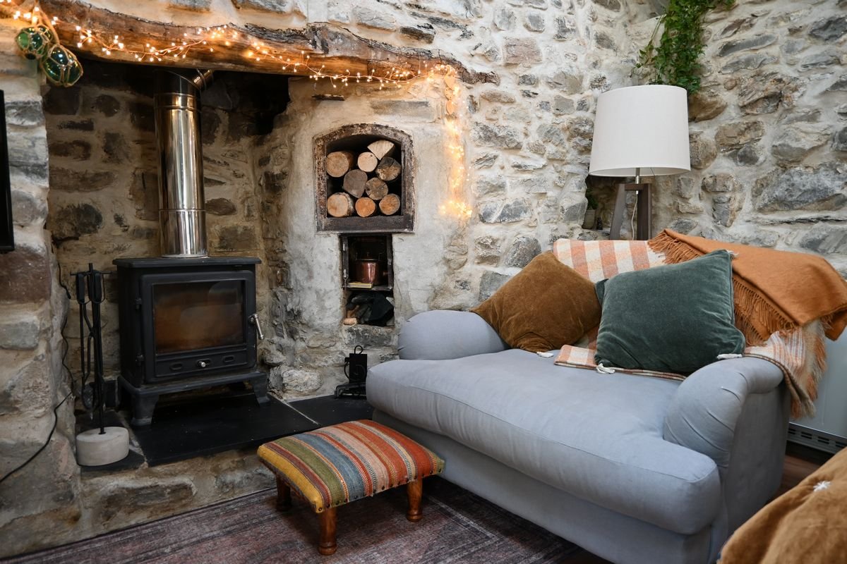 Bro Deg Cottage Moylegrove - Pembrokeshire Holiday Co 3.jpg