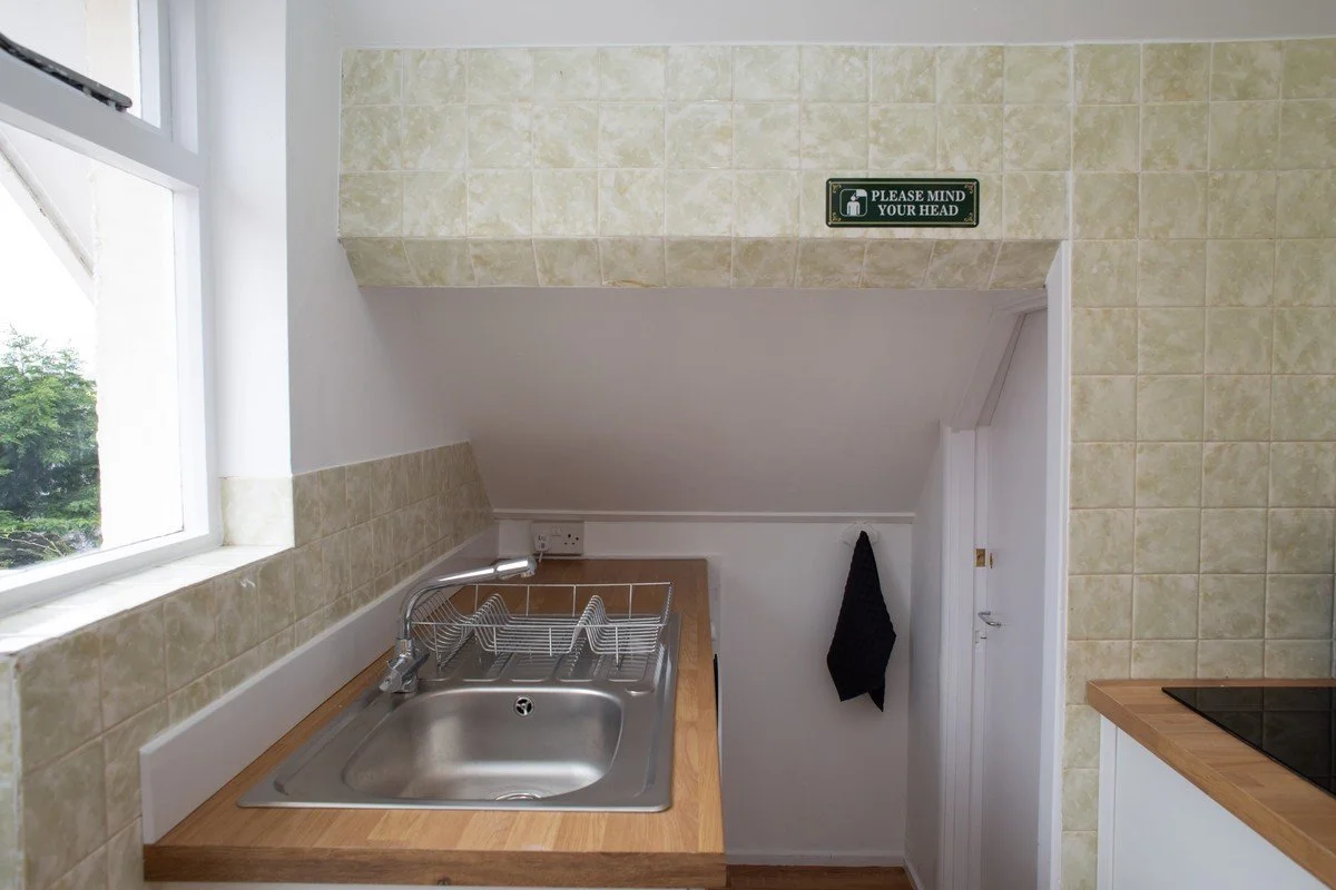 Pared Bach Gwbert Road Cardigan - Pembrokeshire Holiday Co 1.jpg