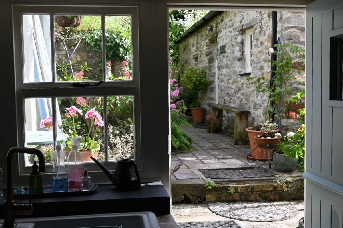 Bro Deg Cottage Moylegrove - Pembrokeshire Holiday Co 35.jpg