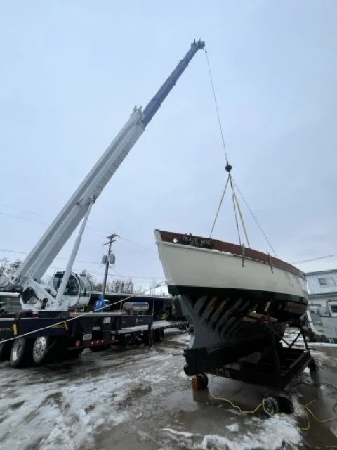 lifting the hull with crane