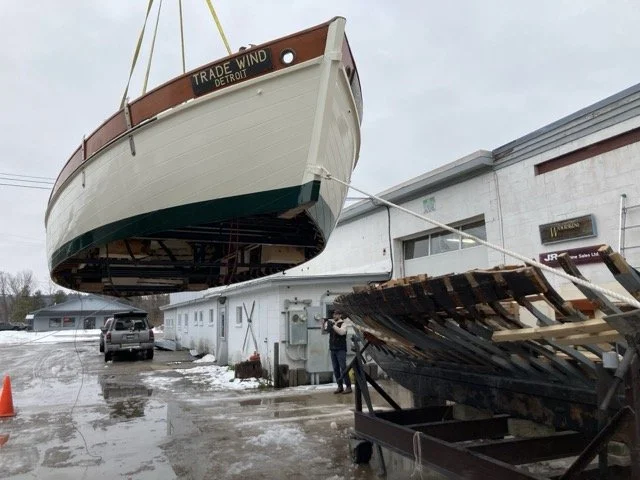 lifting the hull with crane