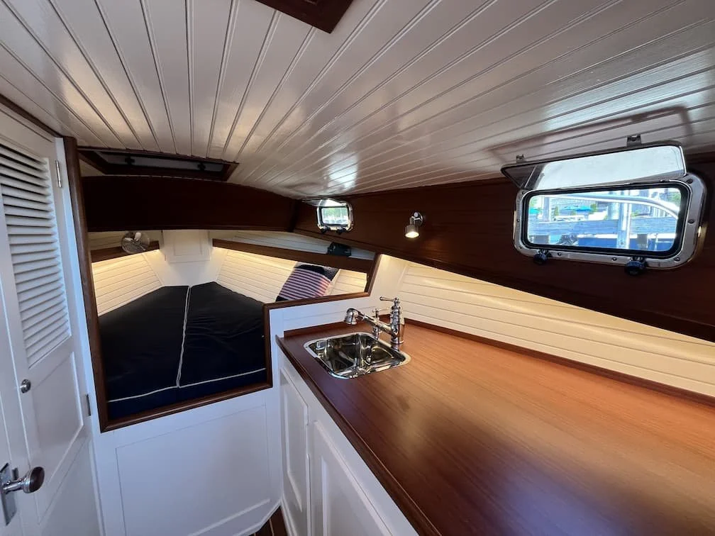 custom interior for Wasque 26