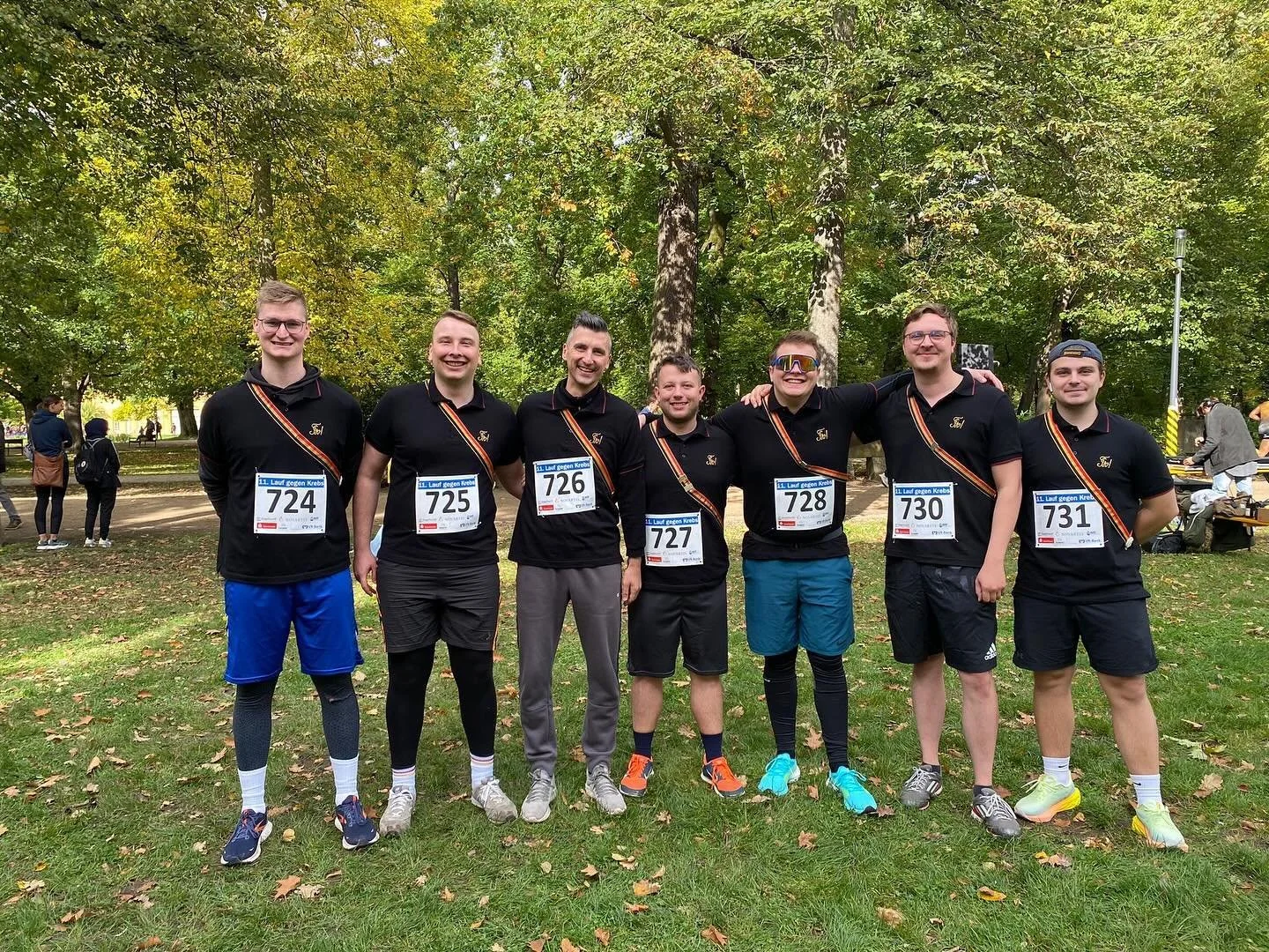 Vergangenen Samstag nahmen sieben junge motivierte Bundesbr&uuml;der am Lauf gegen Krebs teil. Ziel dieses Laufes ist es so viele Runden zu laufen wie man kann. Pro gelaufene Runde wird dann ein Betrag gespendet, der der Krebsforschung und ern&auml;h