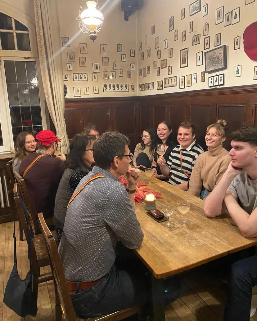 Ein kleiner R&uuml;ckblick zu unserem Federwei&szlig;erabend. In gem&uuml;tlicher Runde genossen wir leckeren jungen Wein und frisch gebackenen Zwiebelkuchen. Vielen Dank an alle G&auml;ste f&uuml;r diesen tollen Abend! 🍇🍷 #wein #federwei&szlig;er 