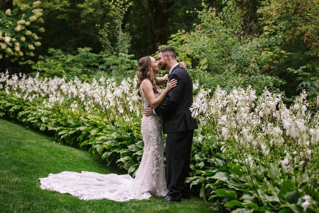 Leslie + Salomon&rsquo;s fairytale wedding 🌷

Ceremony: @trellis.weddings 
Reception: @lora_hotel 
HMUA: @purebeauty_hairmakeup