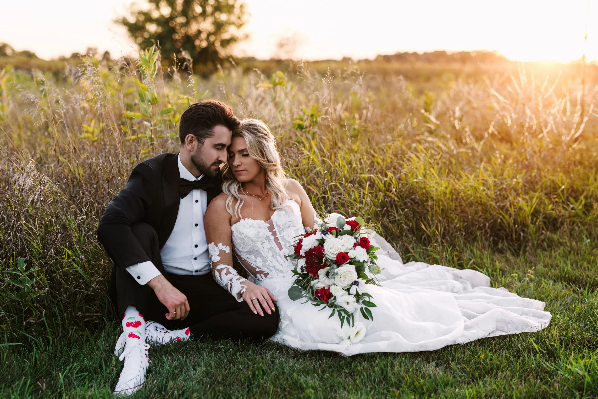 Evan + Ashlee at the farmstead 🍒🫧 
Venue: @erickson_farmstead 
HMUA: @blushandblondesmn 
Dress: @maggiesotterodesigns