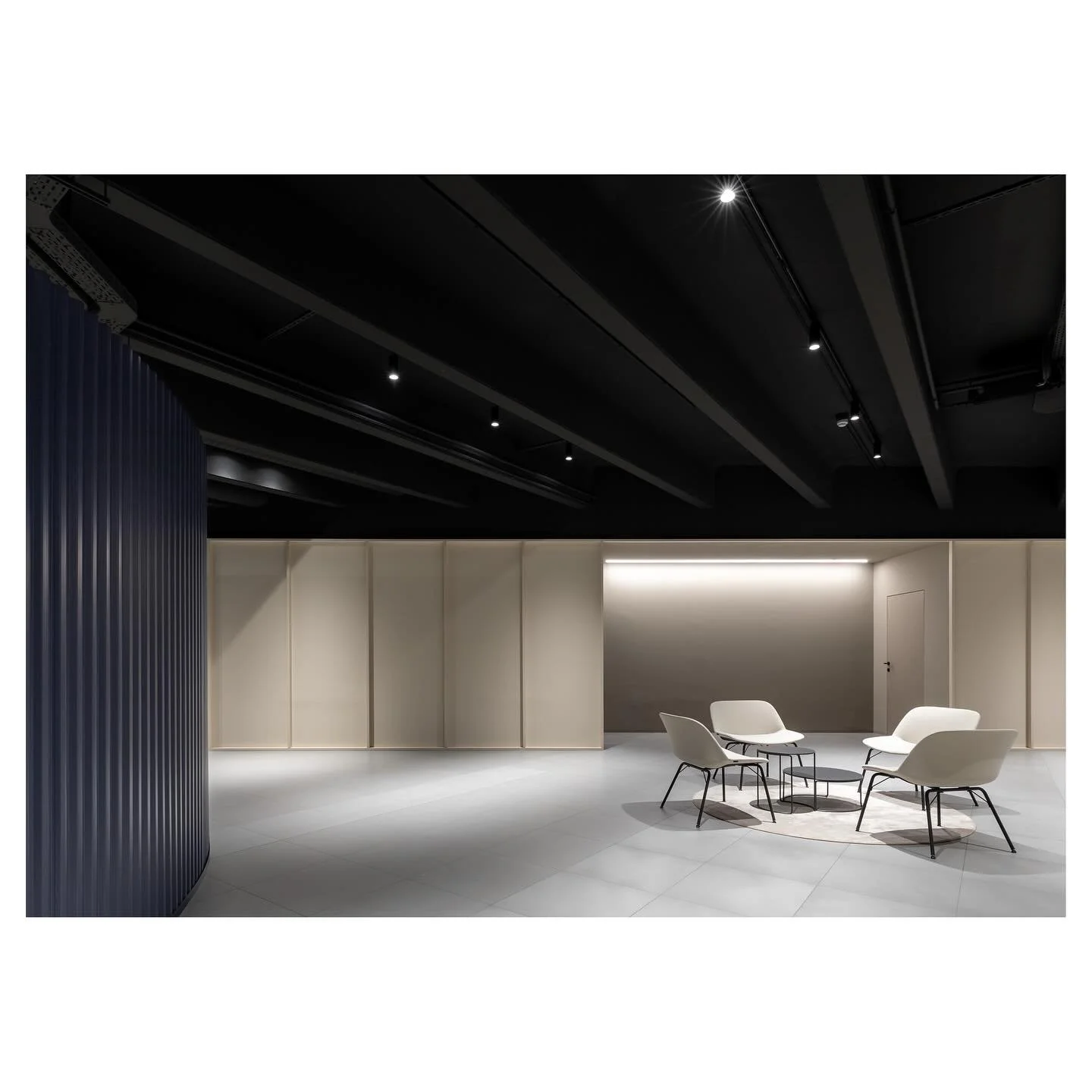 sorint.SEC headquarters, osio
project daniele quadri + @ar.pa_ 
.
.
.
#stefanotacchinardi #photography #fotografia #canon #canonitalia #architecturephotography #architecture #architettura #archdaily #archilovers #architecturelovers #architectureporn 