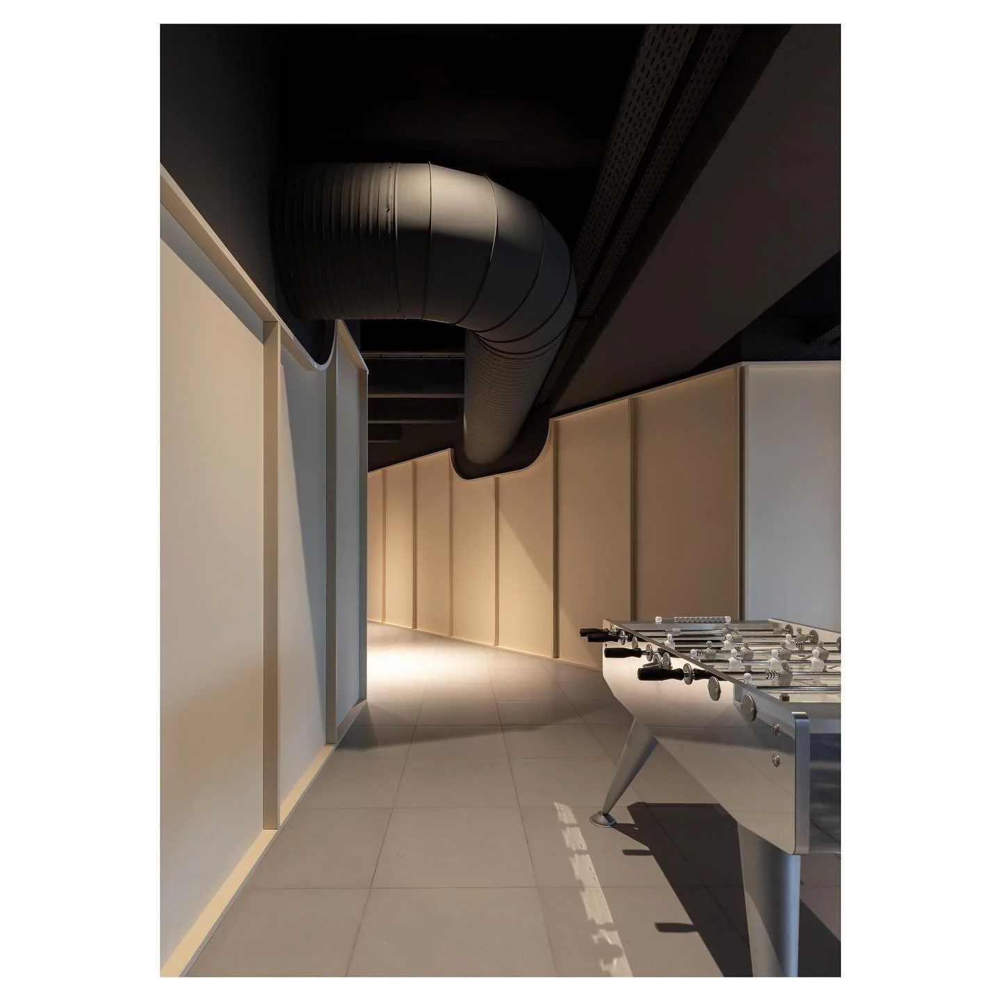 sorint.SEC headquarters, osio
project daniele quadri + @ar.pa_ 
.
.
.
#stefanotacchinardi #photography #fotografia #canon #canonitalia #architecturephotography #architecture #architettura #archdaily #archilovers #architecturelovers #architectureporn 