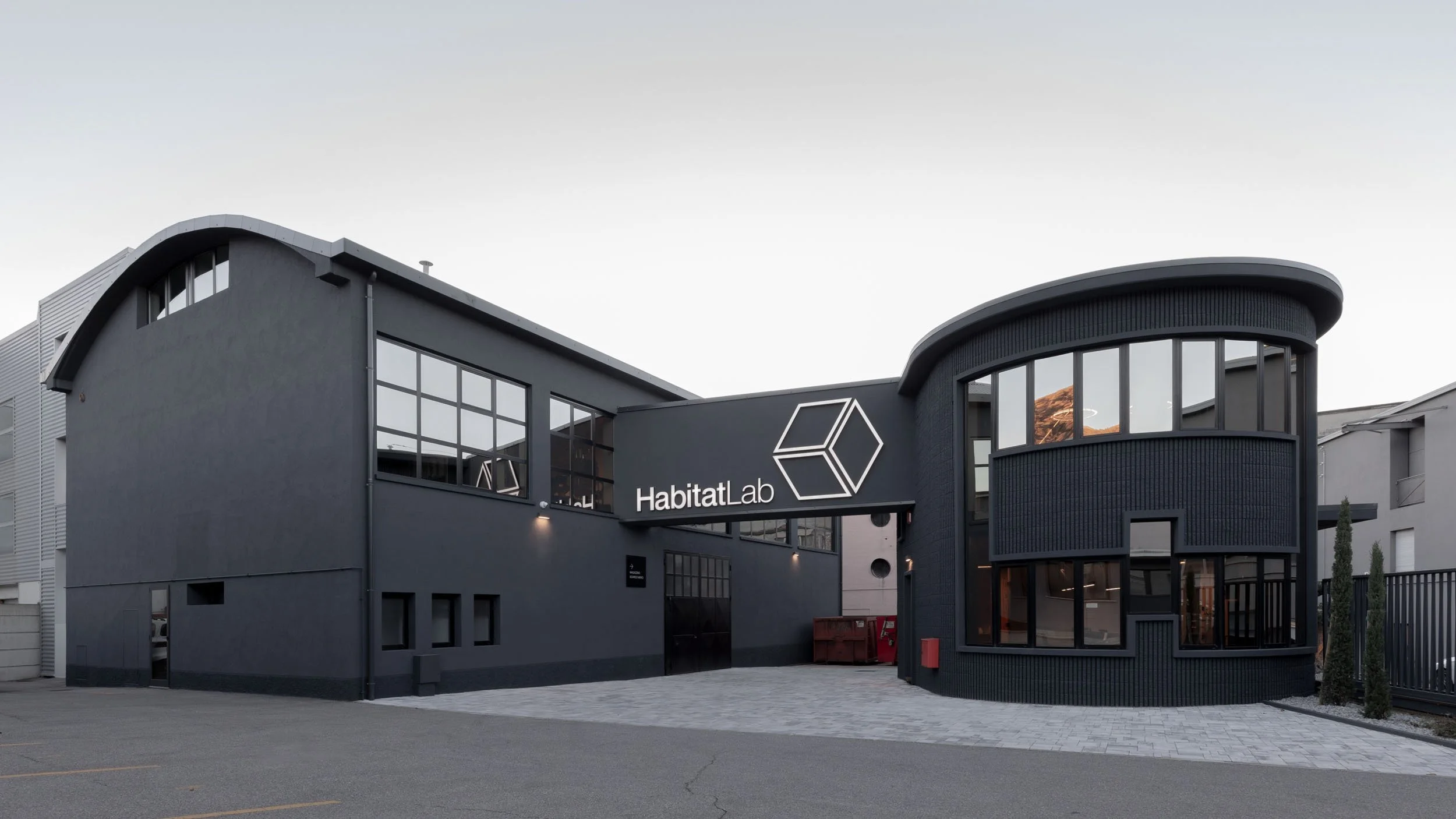 04 HabitatLab showroom ph_ST.jpg
