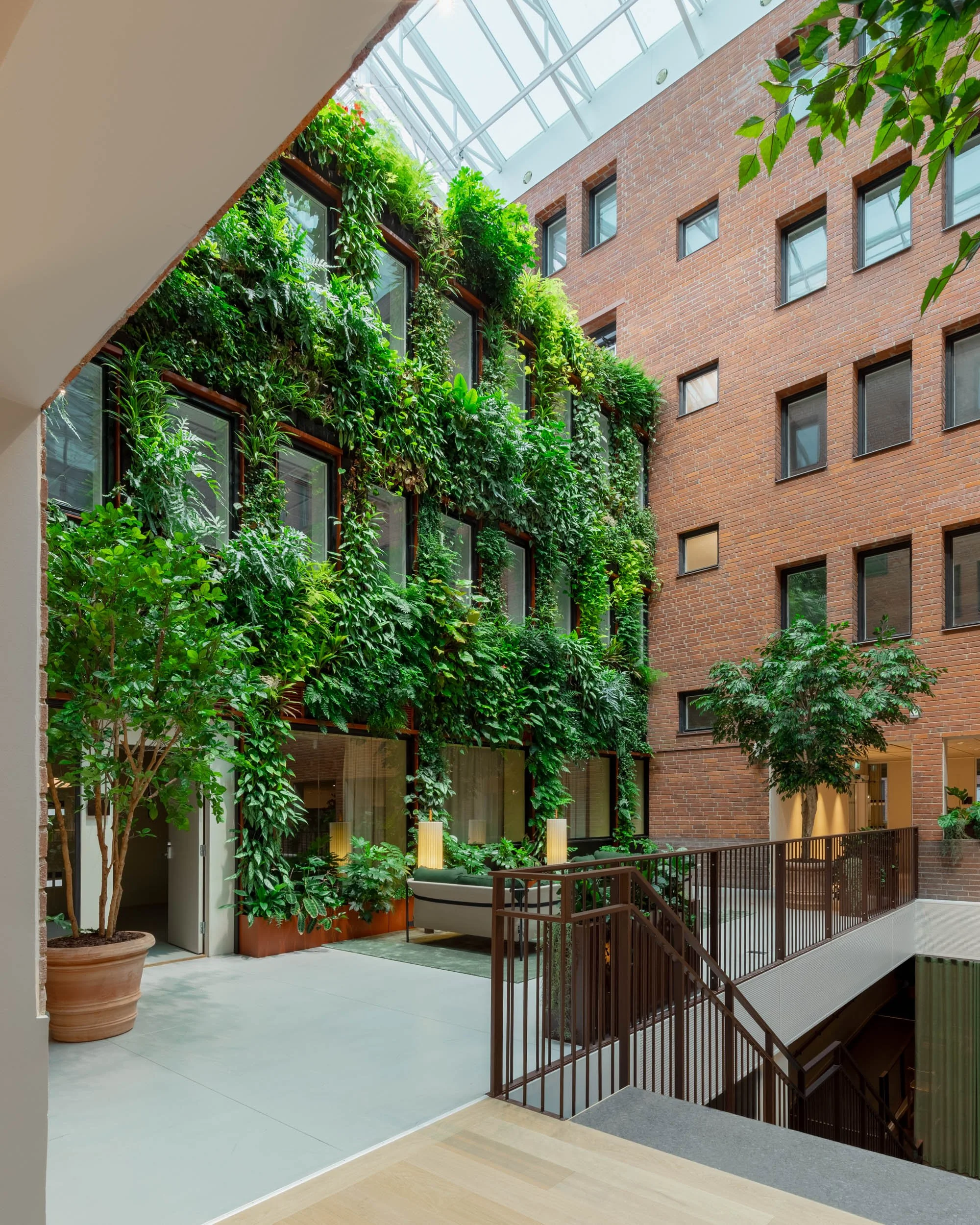 09 GW Greenhouse ph_ST.jpg