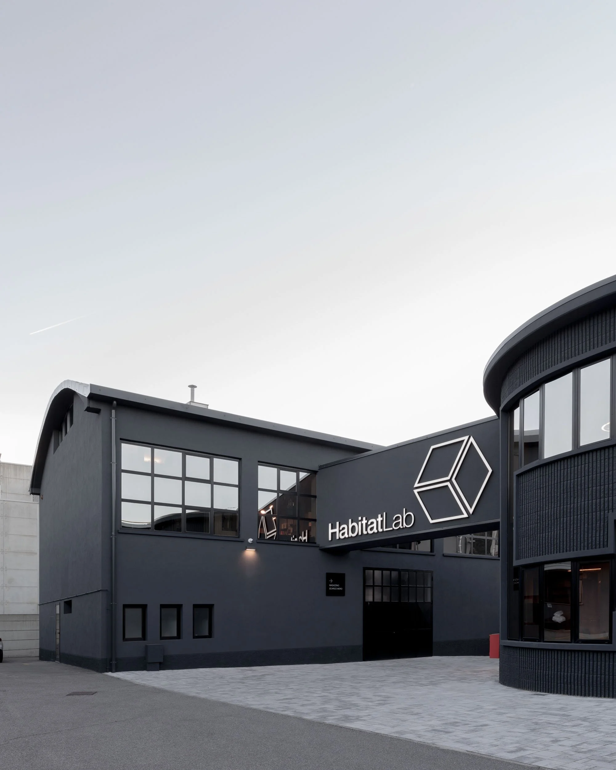 01 HabitatLab showroom ph_ST.jpg