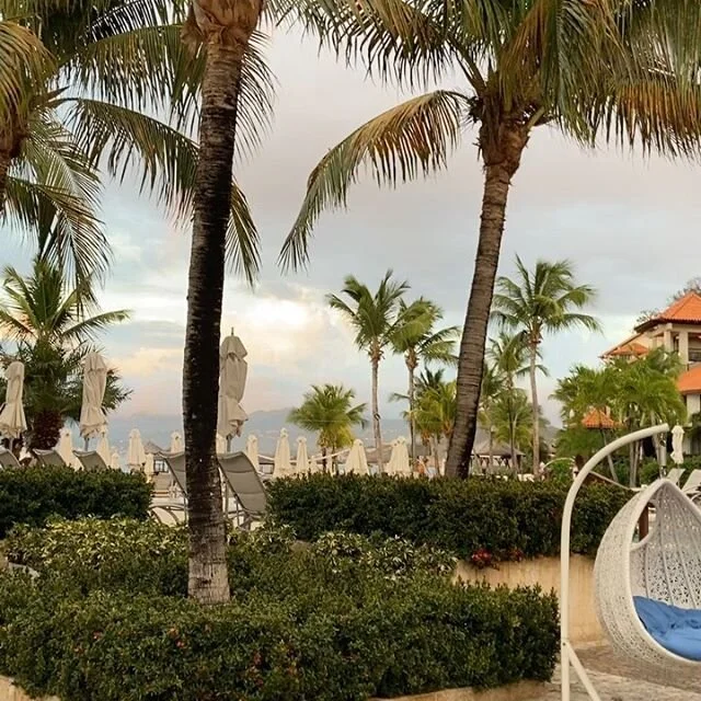 Rainbows 🌈 Storms don&rsquo;t last forever- and if you wait long enough, you just might find a rainbow at the end of yours. 🤍💕🌴🌊 I hope this rainbow brightens your day like it did mine! Hope you are staying healthy, hydrated and have toilet pape