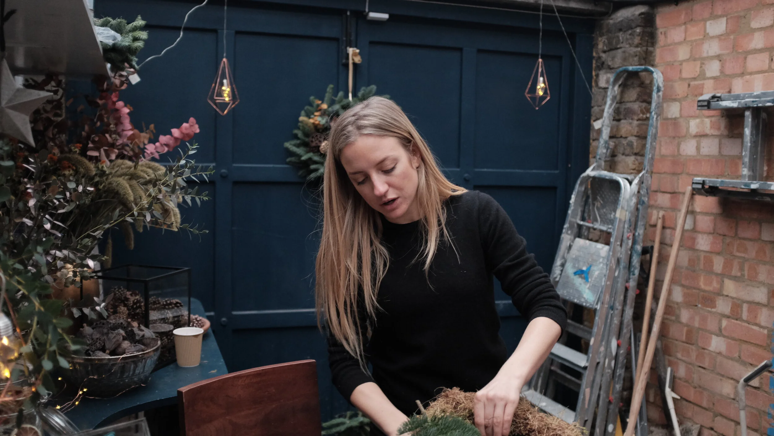 Cutterupper studio wreath making DSCF2731.JPG