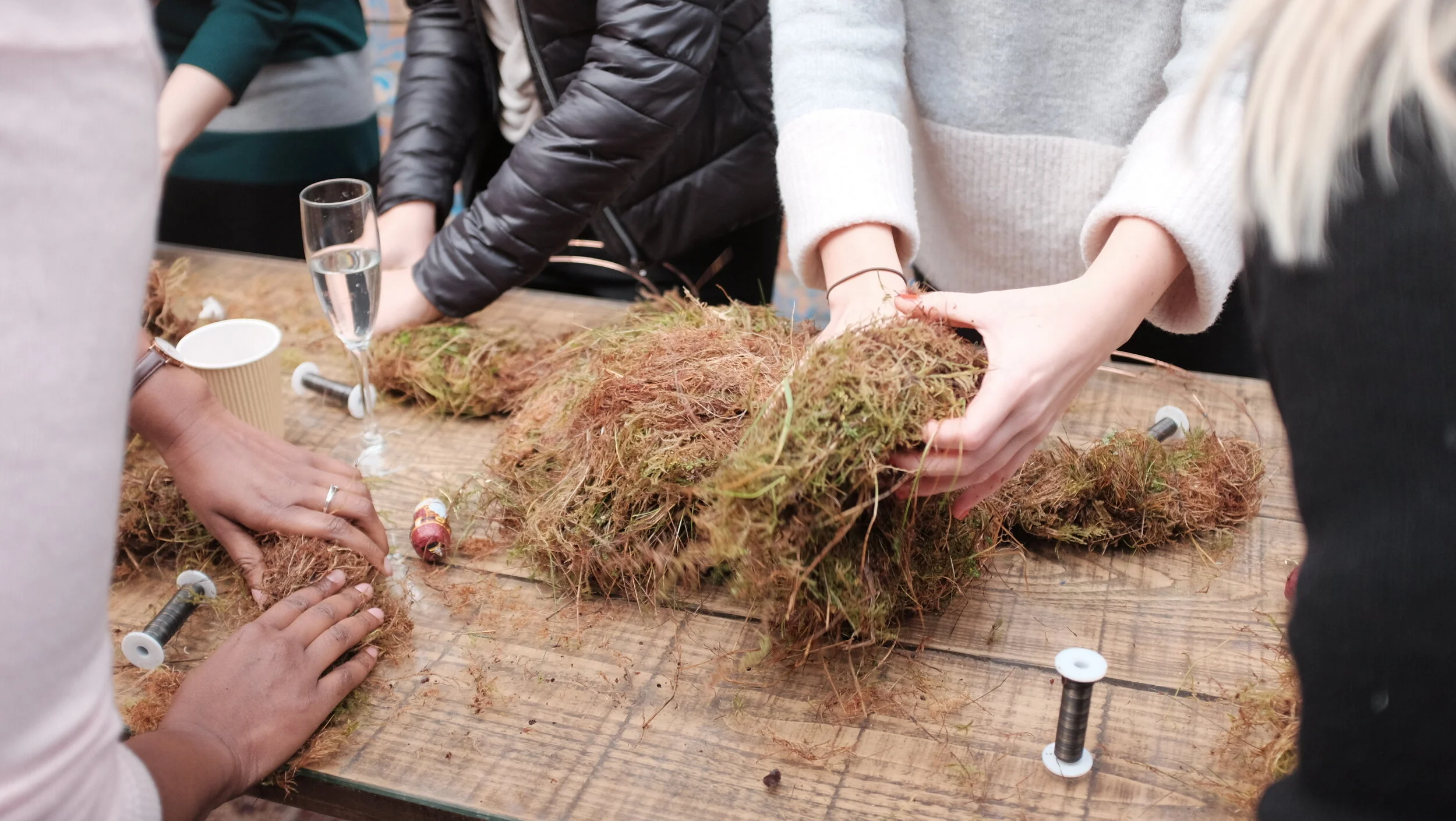 Cutterupper studio wreath making DSCF2612.JPG