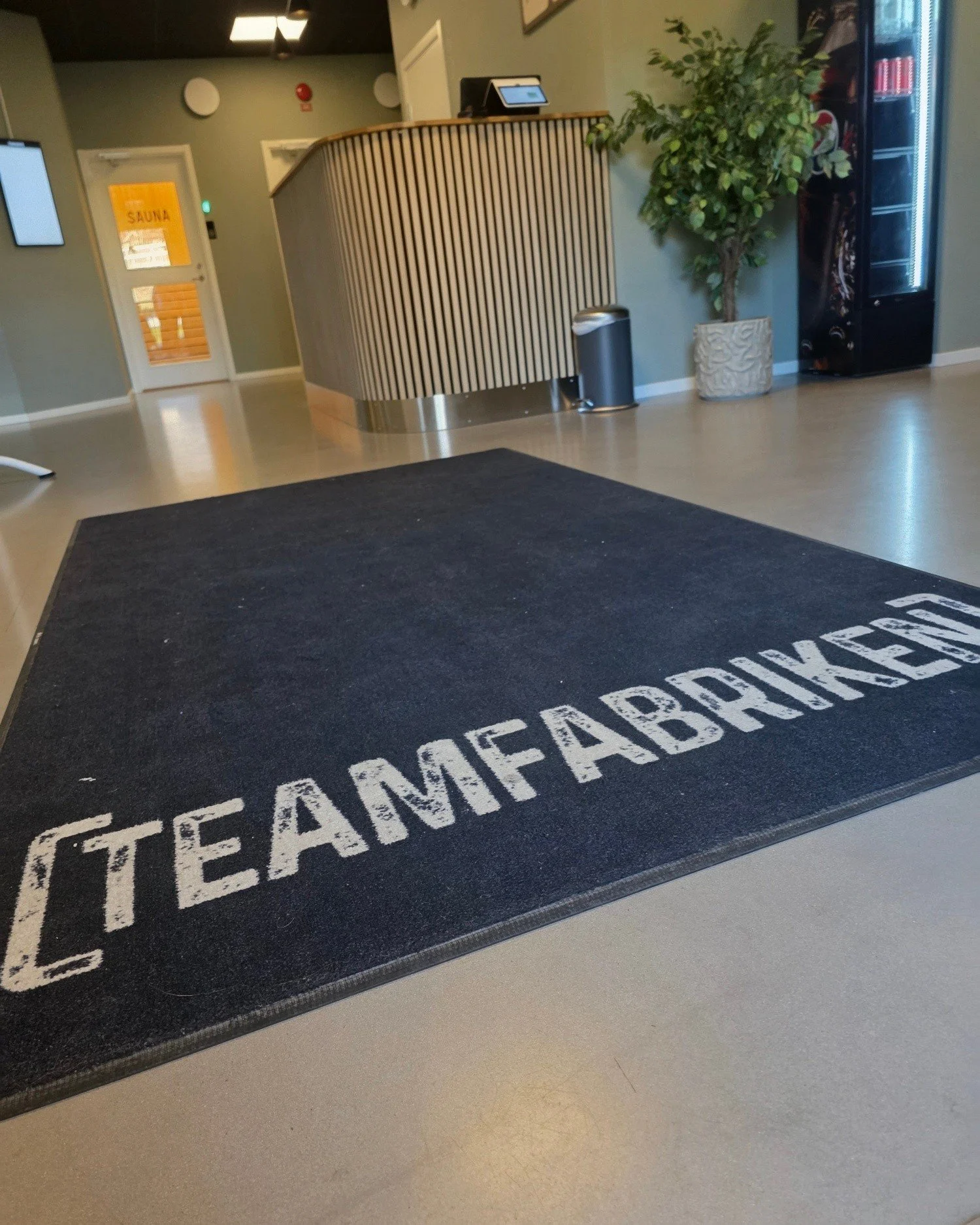 Under f&ouml;rra veckan s&aring; var vi iv&auml;g p&aring; lite teambuilding hoss Teamfabriken p&aring; @naasfabriker. Ett riktigt kul event som rekommenderas starkt! 

Vi &auml;r &ouml;vertygade om att ett starkt team ger grymma resultat till dig so