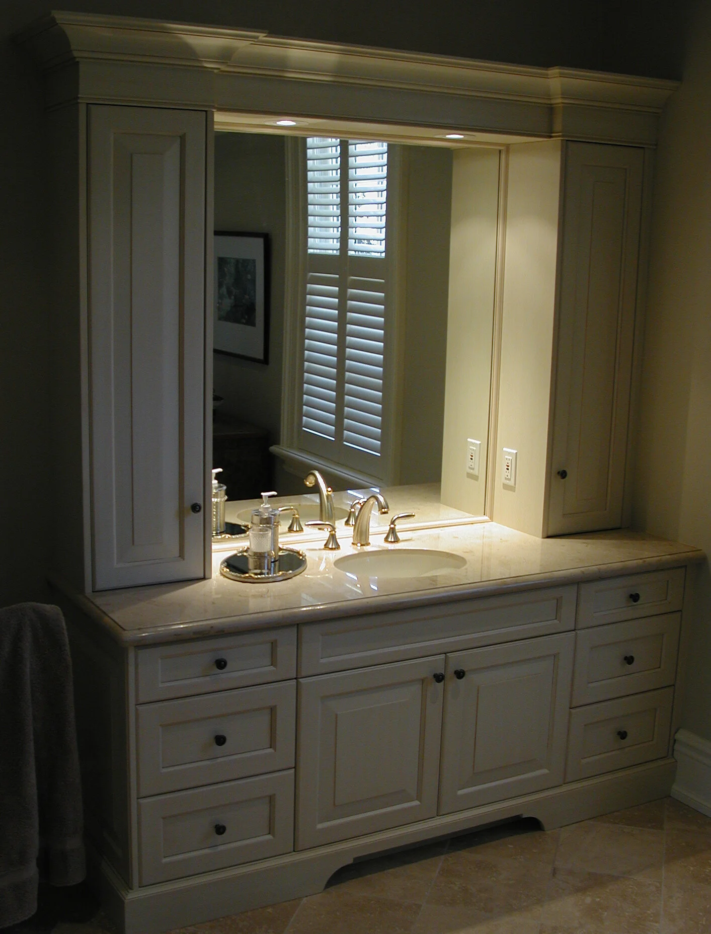 pustai master ensuite.JPG