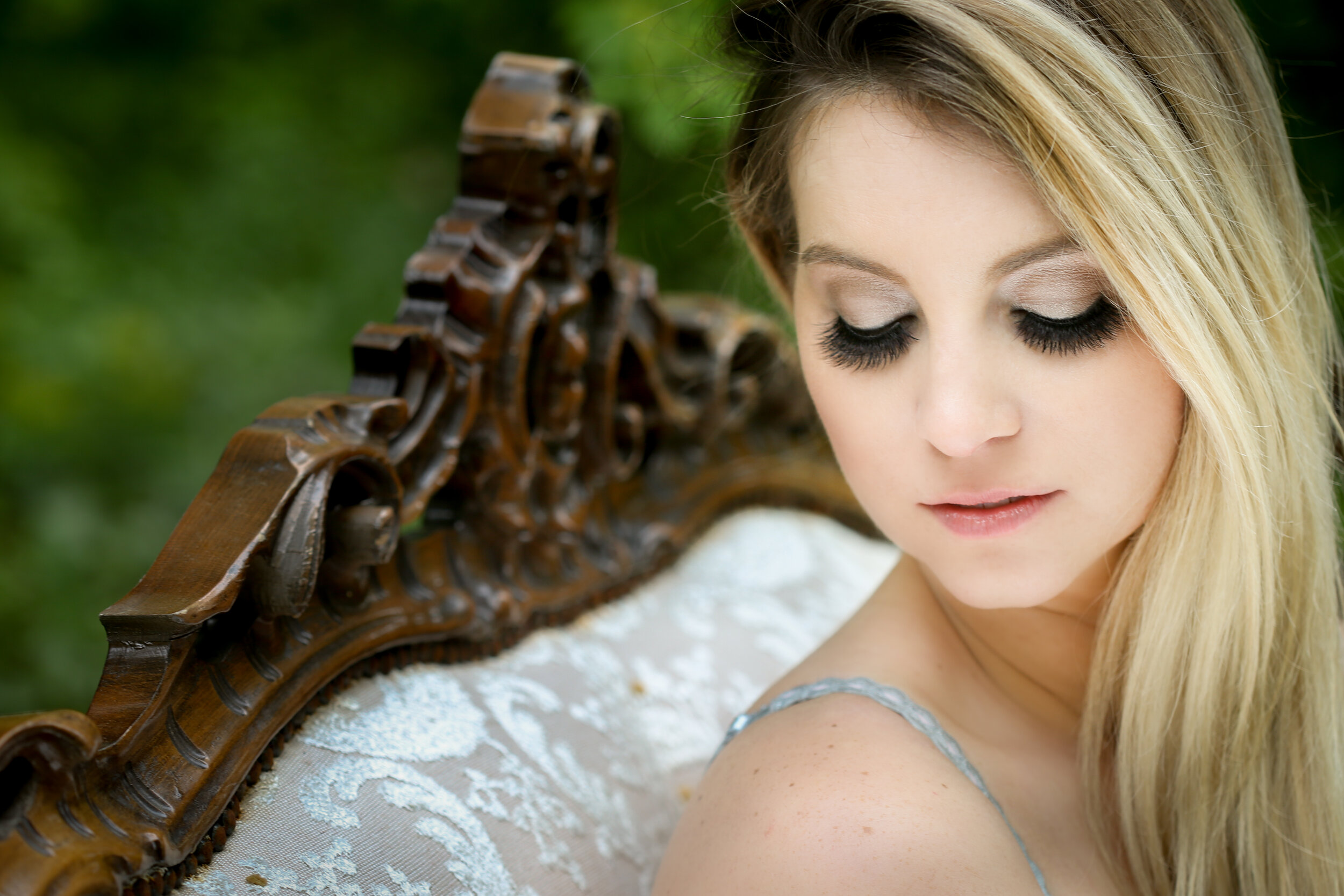 boston boudoir photographer Stephanie Olsen garden goddess sexy woman in lingerie in forest garden ivy vintage settee