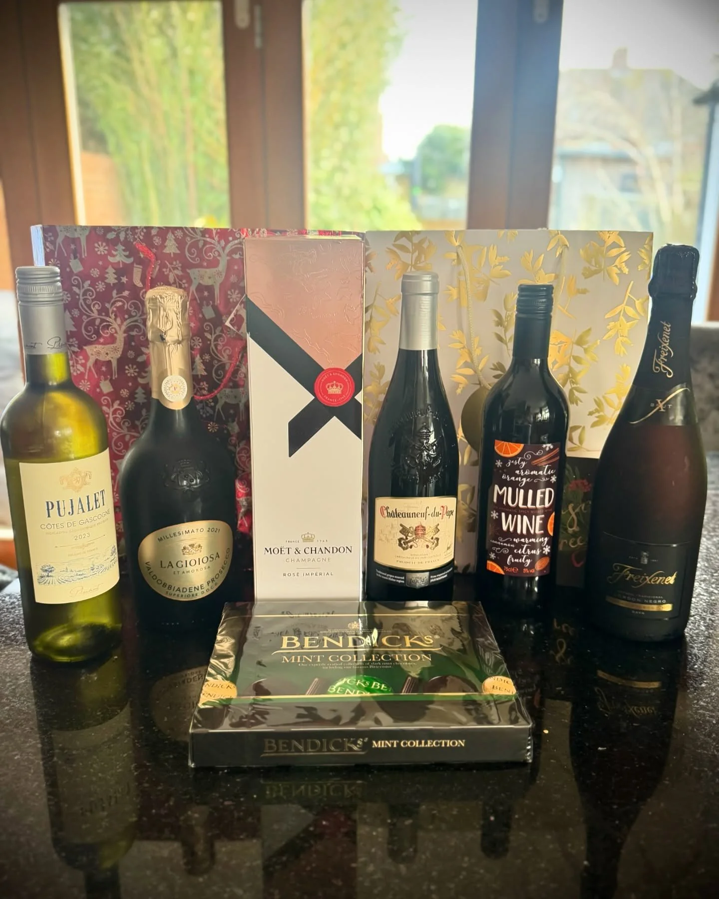 🎄’T i s  the  S e a s o n 🎄
Well what a year that was! 
A little quieter on socials as the focus on maintaining our company to the standards we want and would expect for our buildings and clients has taken a lot of time and energy. We are a