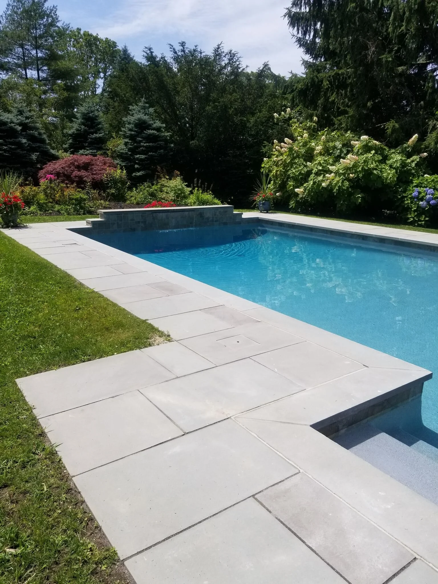 How to Pick the Right Masonry to Go With Your Bristol, RI, Inground Pool 