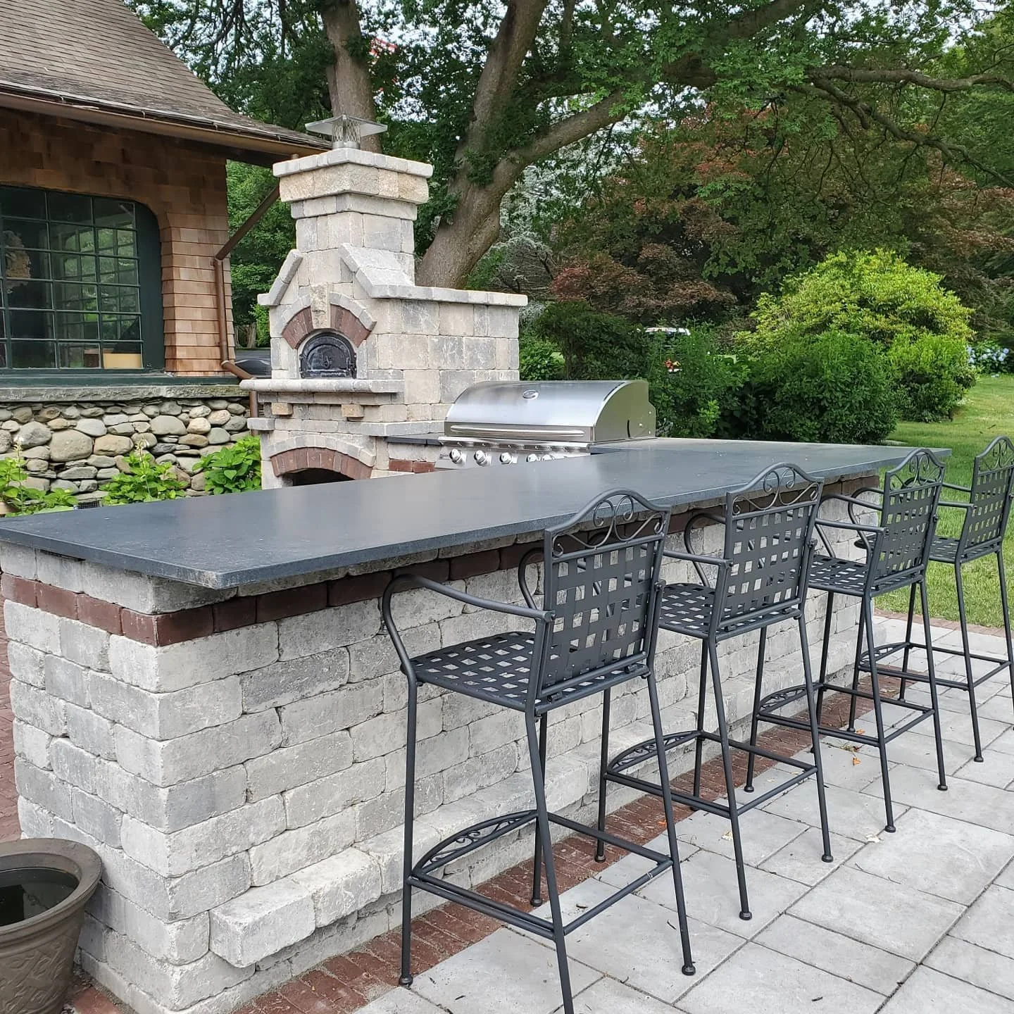 5 Ideas for a Middletown, RI Outdoor Kitchen That Include Expert Masonry