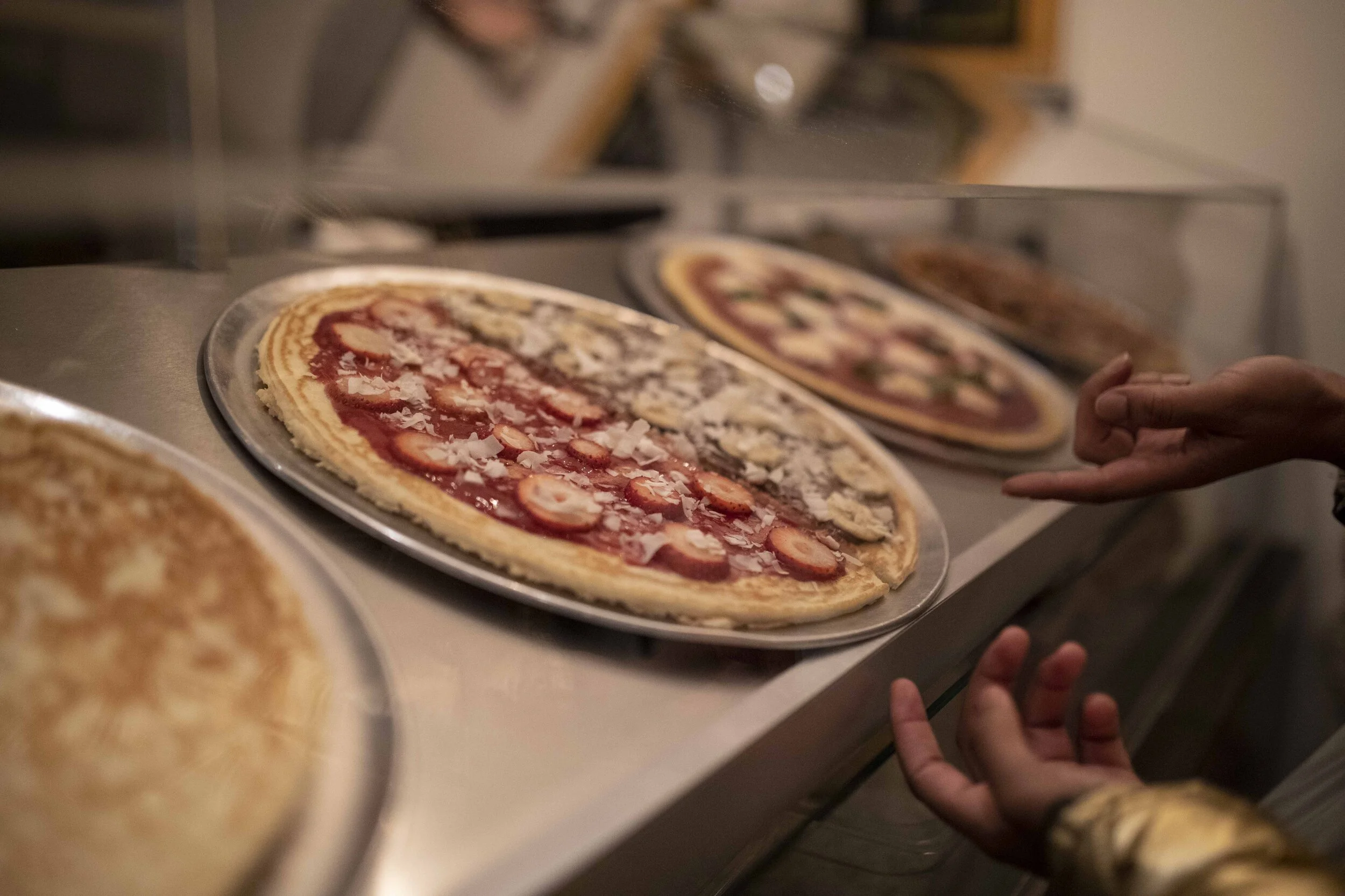 Copy of ihop_pancizza_0102.jpg