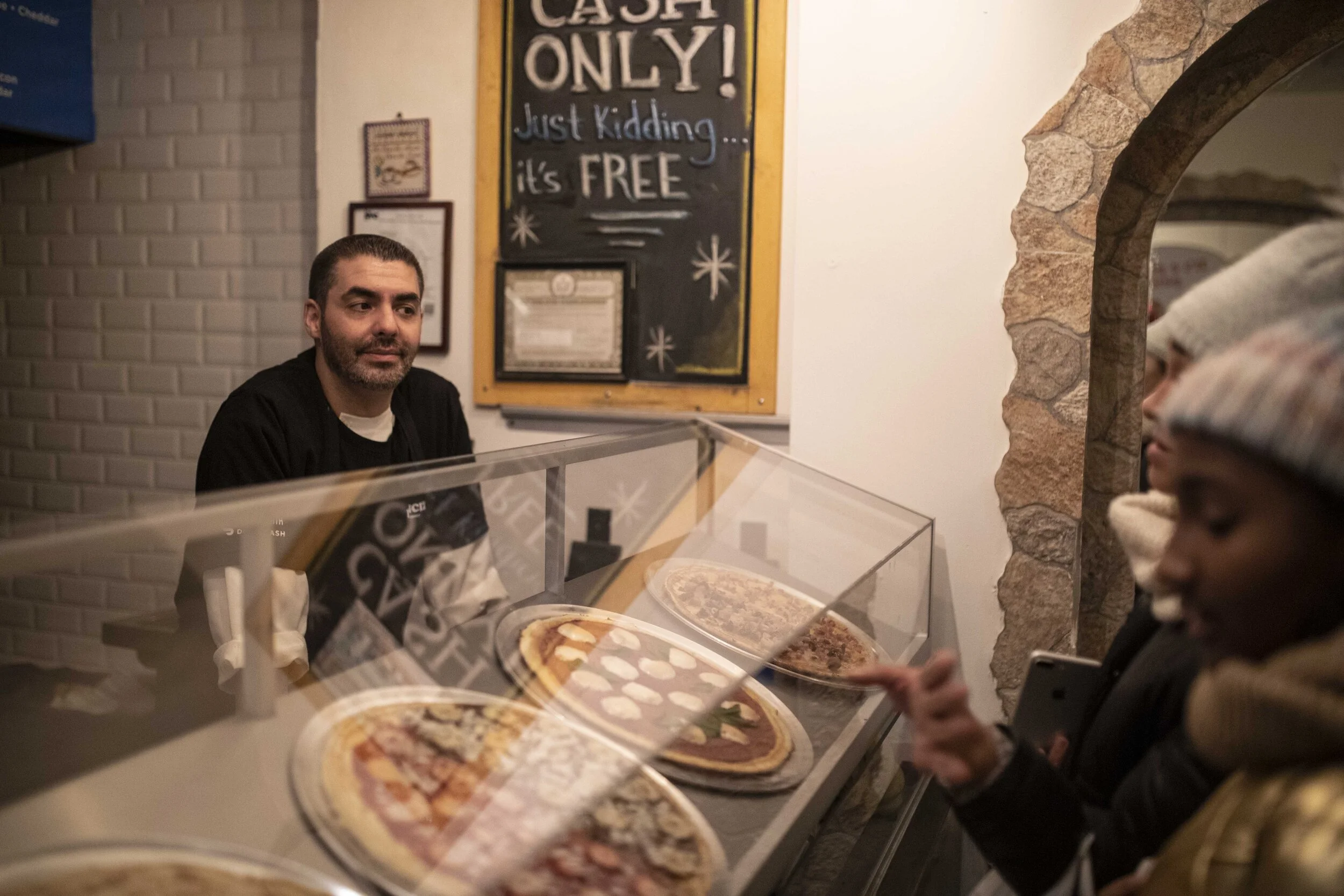 Copy of ihop_pancizza_0103.jpg