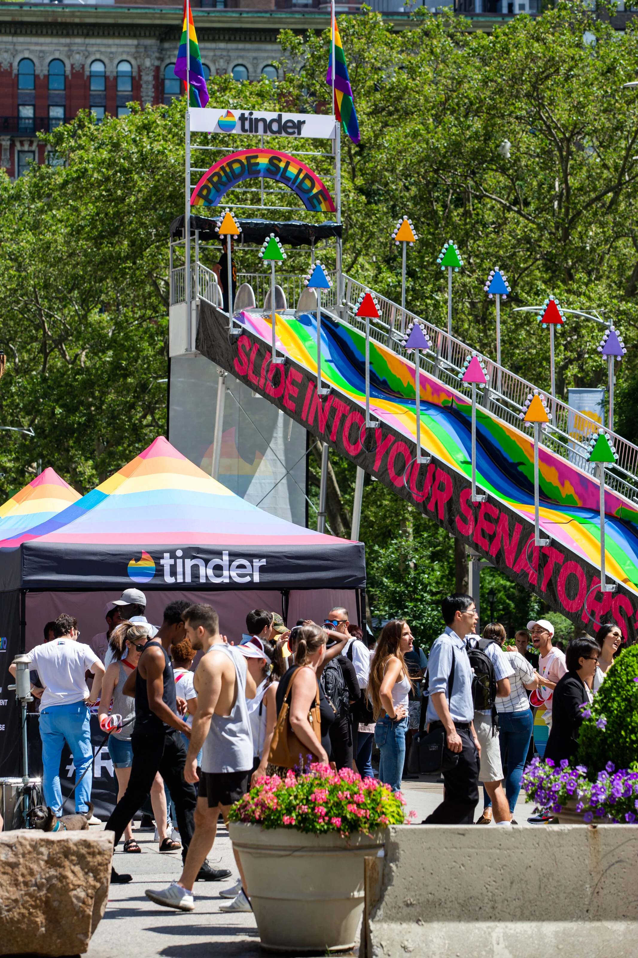 Tinder_PrideSlide-92.jpg