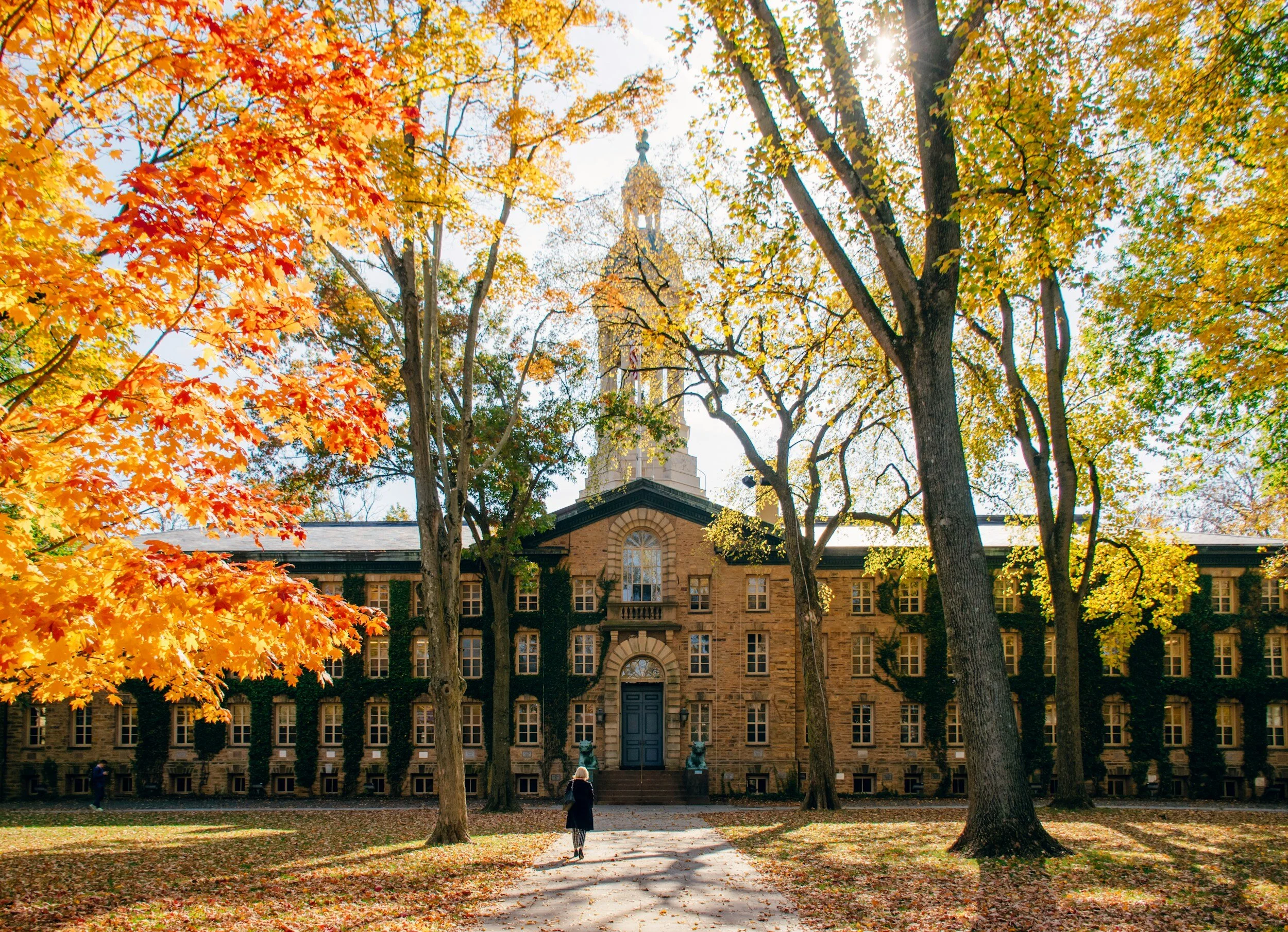 Exploring Futures: Tips for a Productive College Visit