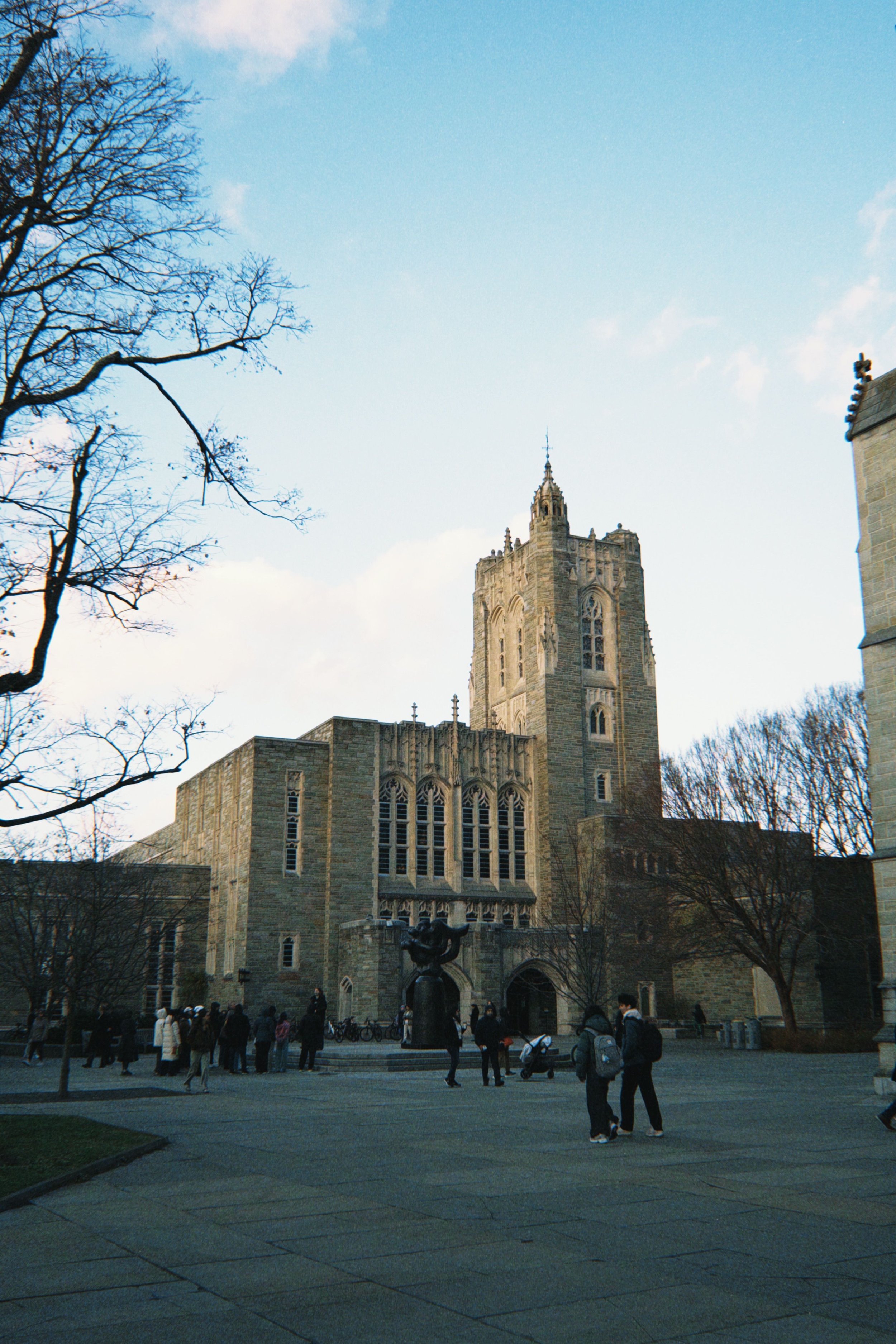 What To Consider When Choosing The Right College