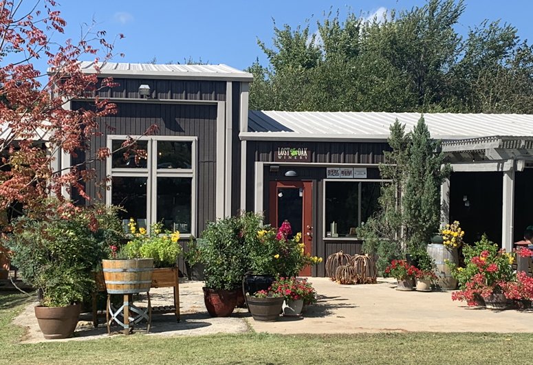 2021-10-PA-LostOakWinery.jpg