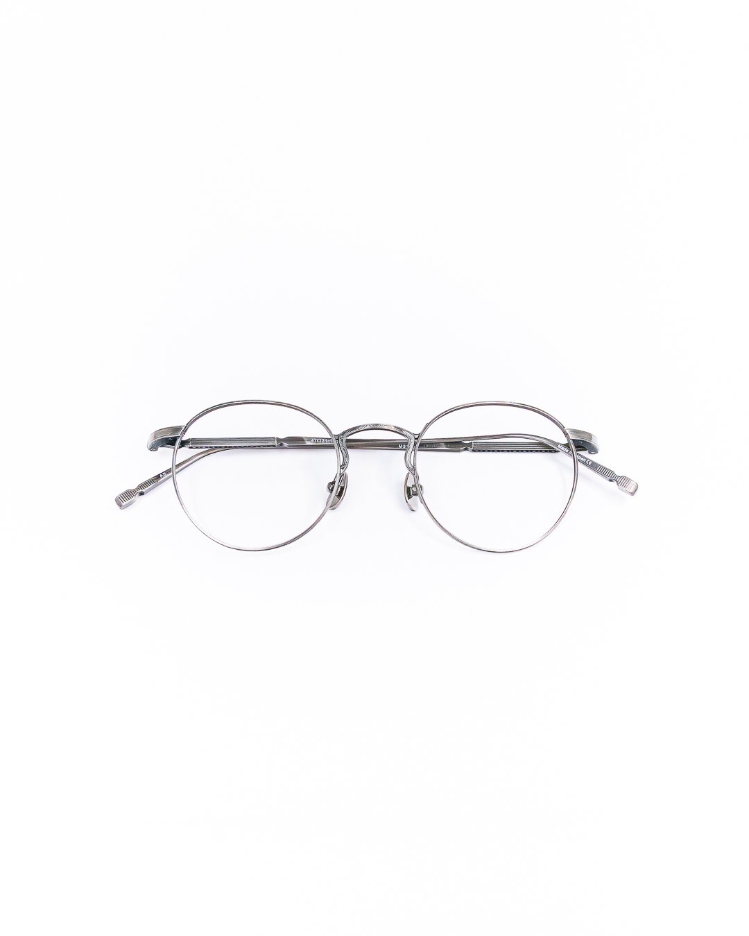 No Detail Too Small 🕵️&zwj;♀️👉👓 A Classic round with a steampunk twist! Matsuda is sure to be the staple of your eyewear collection.