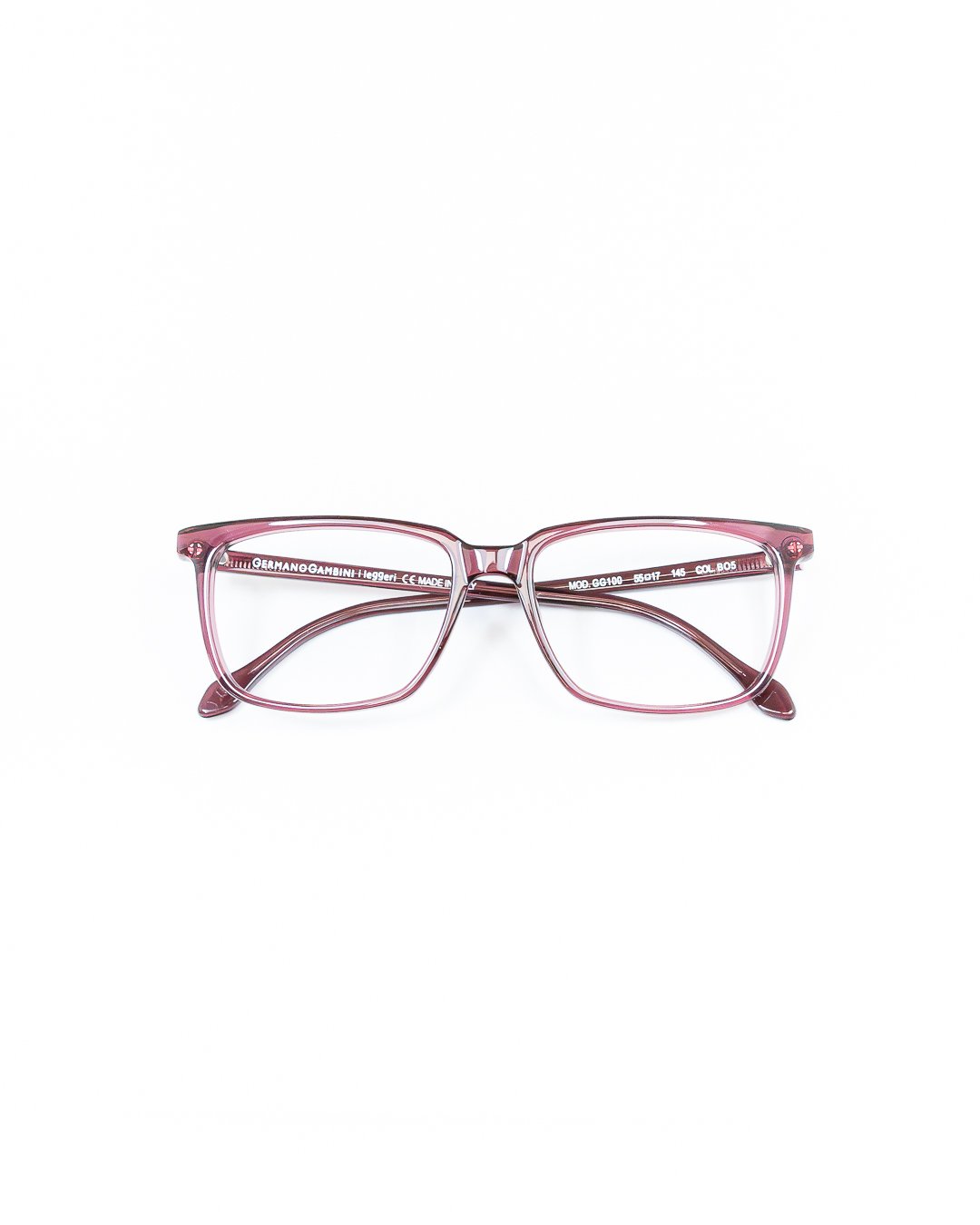 Did you know that Germano Gambini Eyewear was created by a former Italian National Team Basketball player? 🤔💡🏀 Germano created the brand of his namesake shortly after his playing career in 1970's and was known for his pursuit of innovation. Fun fa