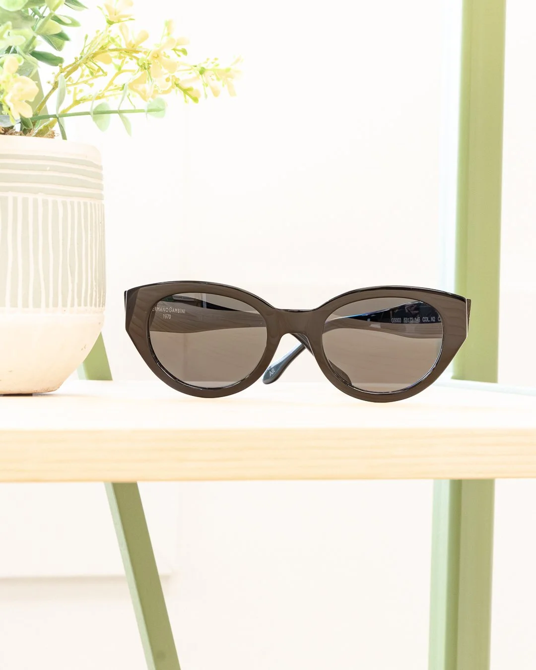 Chic Sunglasses, Check ✅🕶️❤️