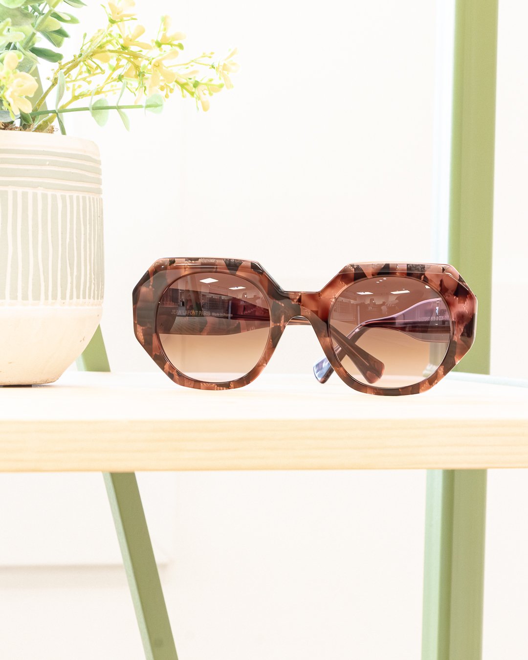 A Super Sunglass! 😎❤️☀️