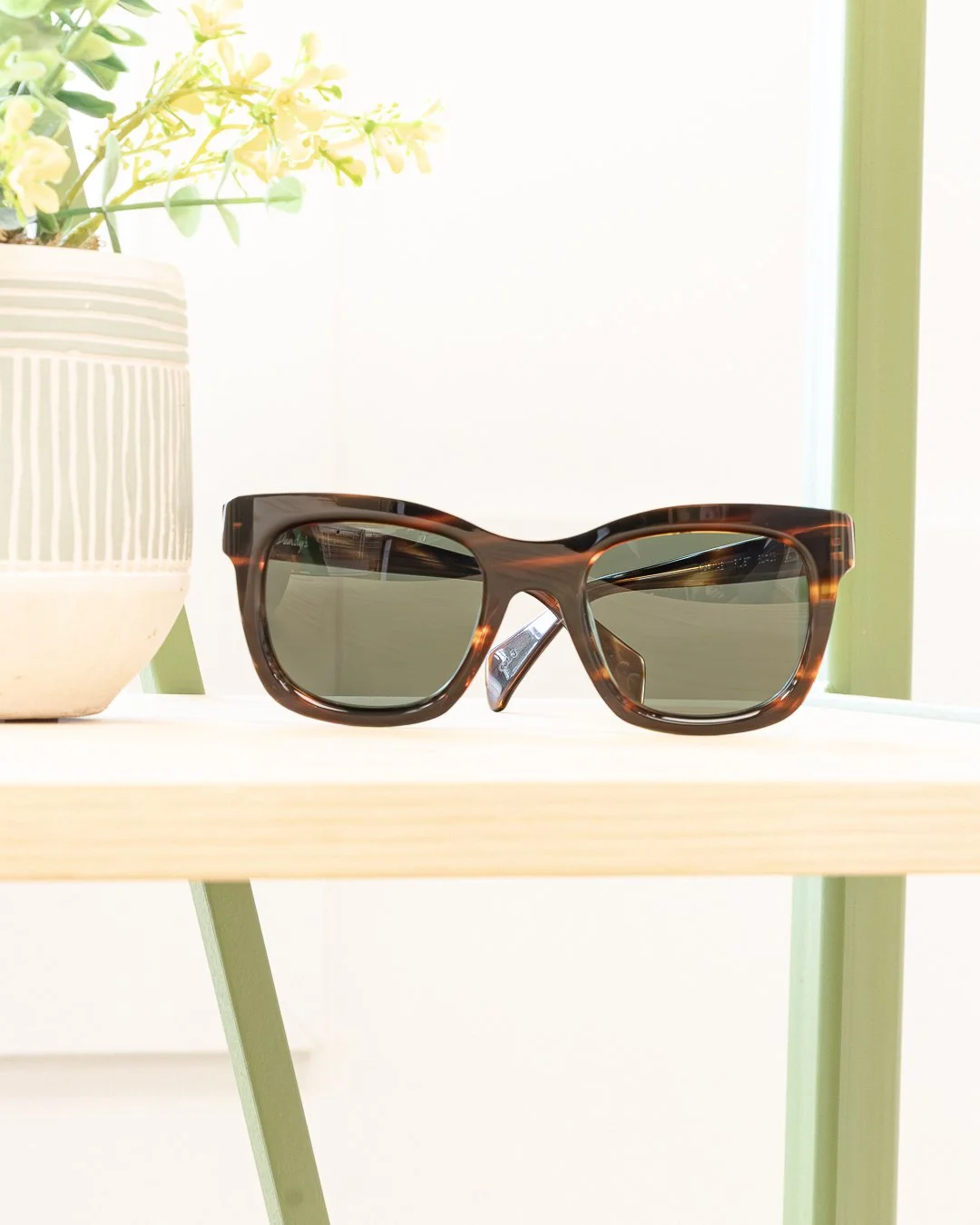 Unmistakable Dandy's! 😎❤️☀️ Synonymous with chunky, the Dandy's aesthetic lends itself to being incredible in a sunglass!