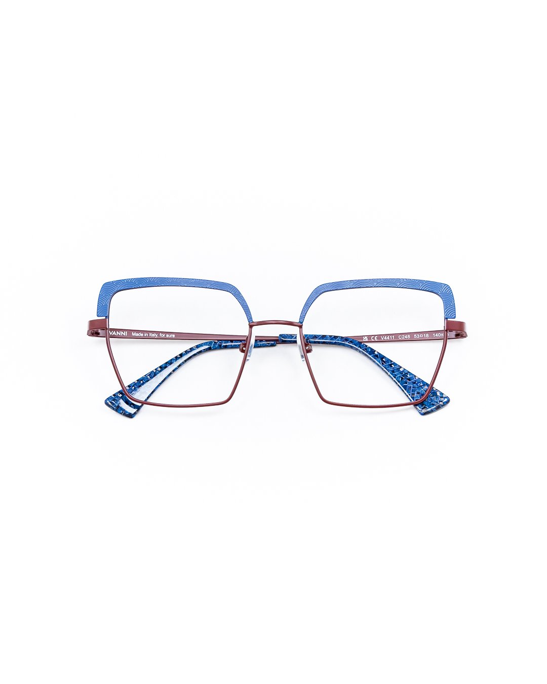 Italian Innovation! 🇮🇹❤️👓 Vanni is always keeping us on our toes with amazing new styles, and this particular one is no exception!