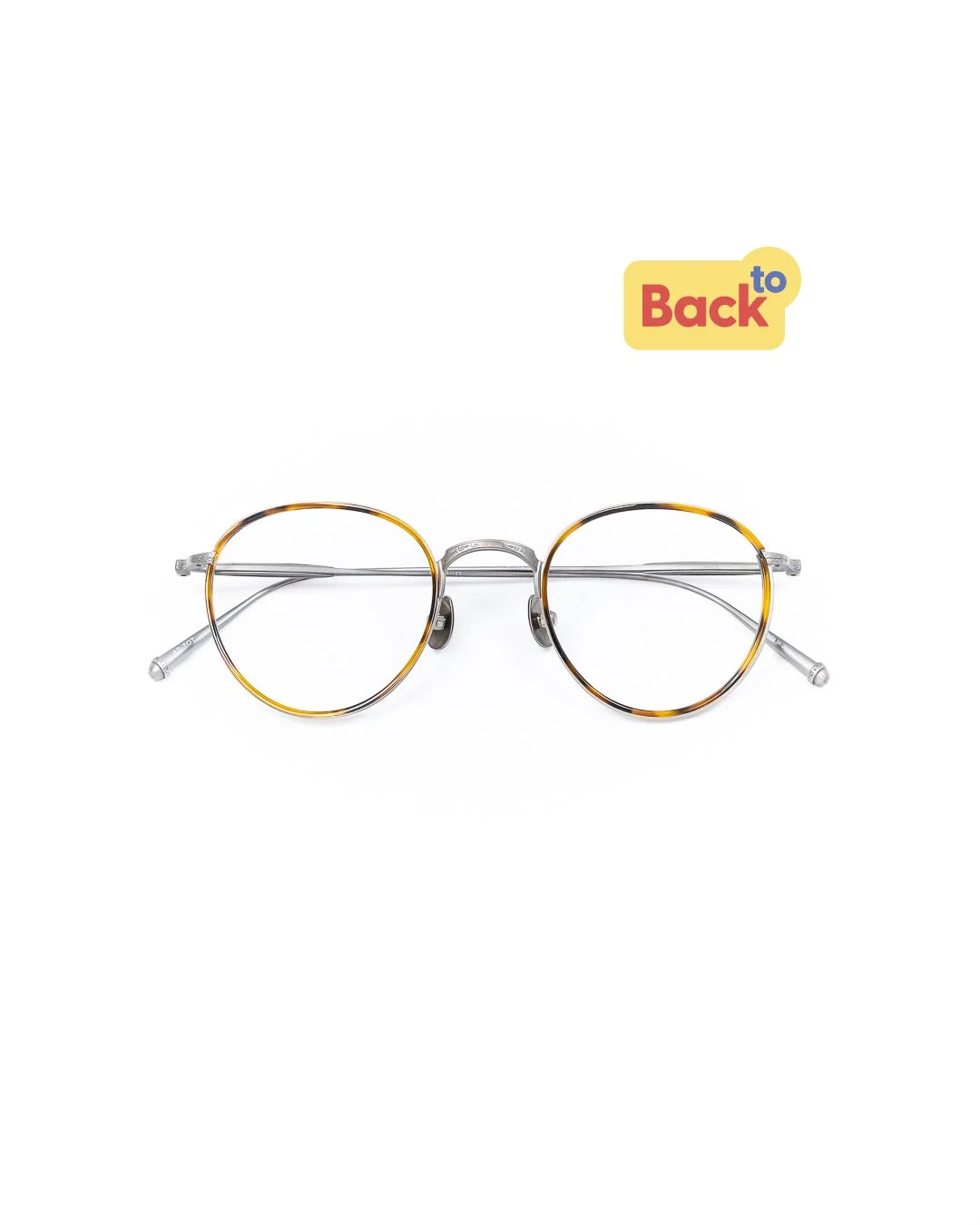 Little details that make it POP!🤓🔎 🎉 The tortoise insert on this metal frame elevates it from just a soft silver frame to a frame with warmth and definition!