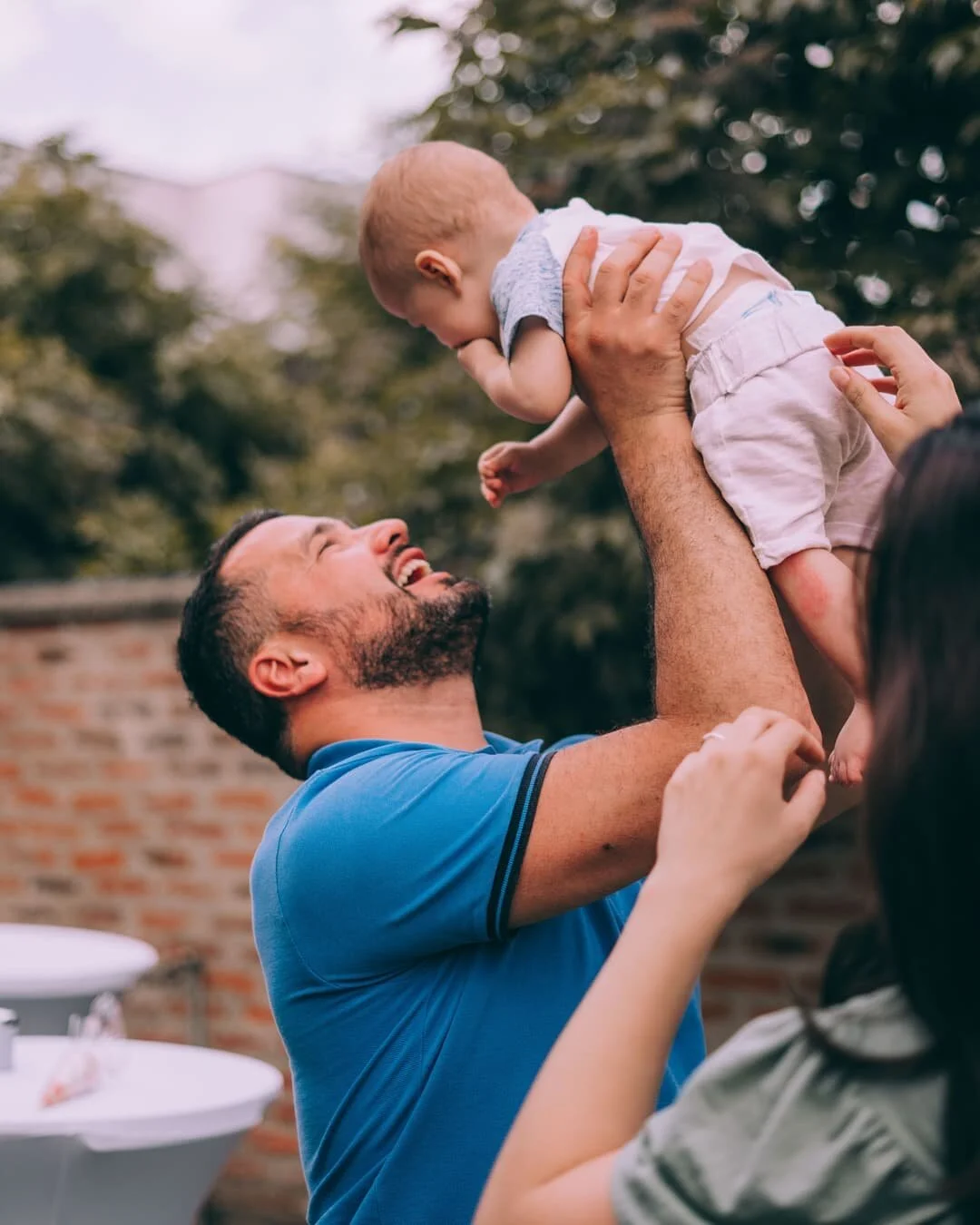 happy parents.. happy child. 🤍