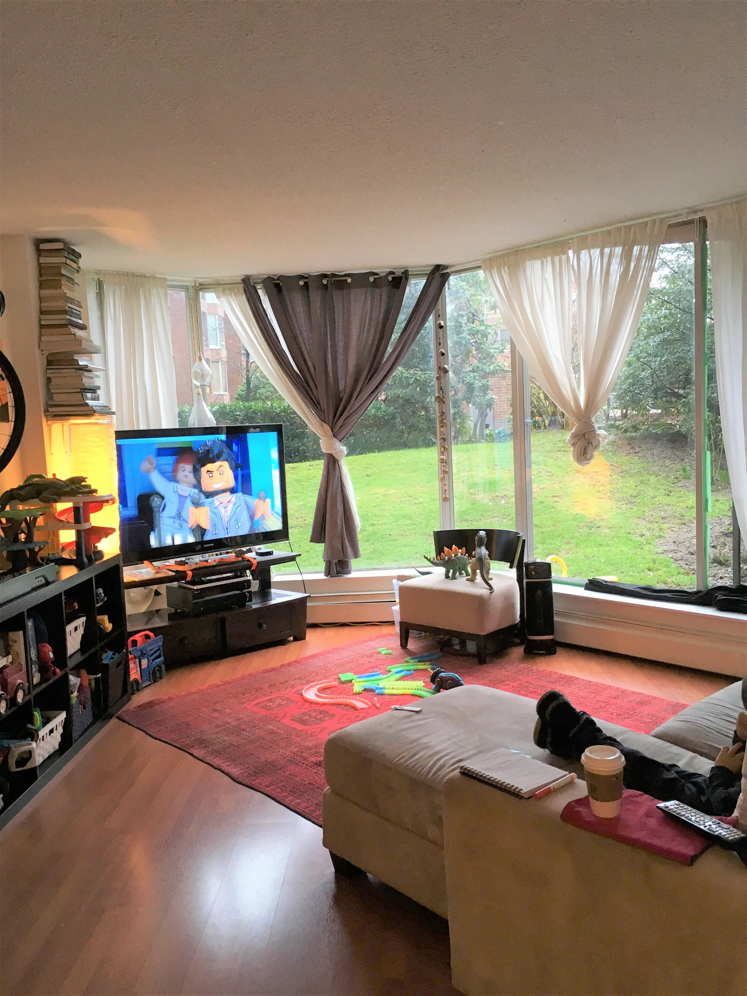 Living Room.jpg