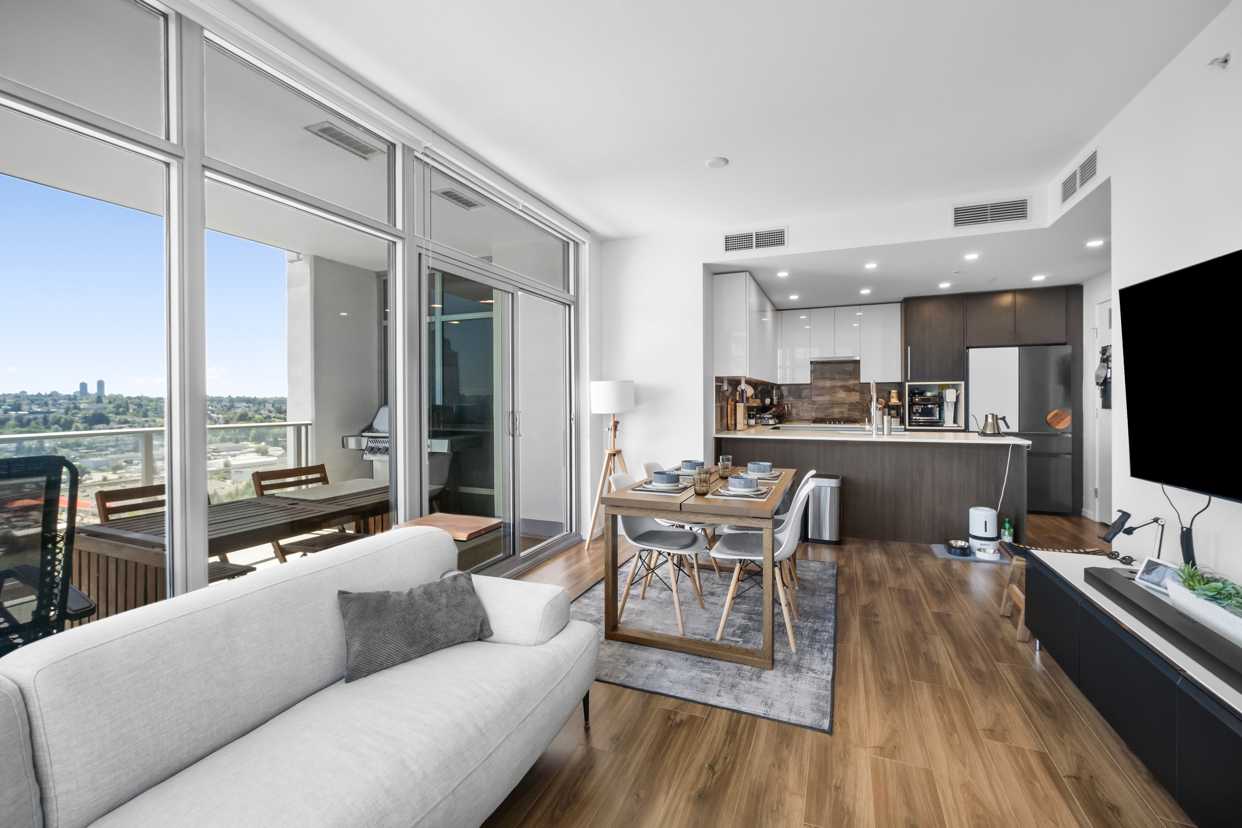 04-LivingRoom-05.jpg