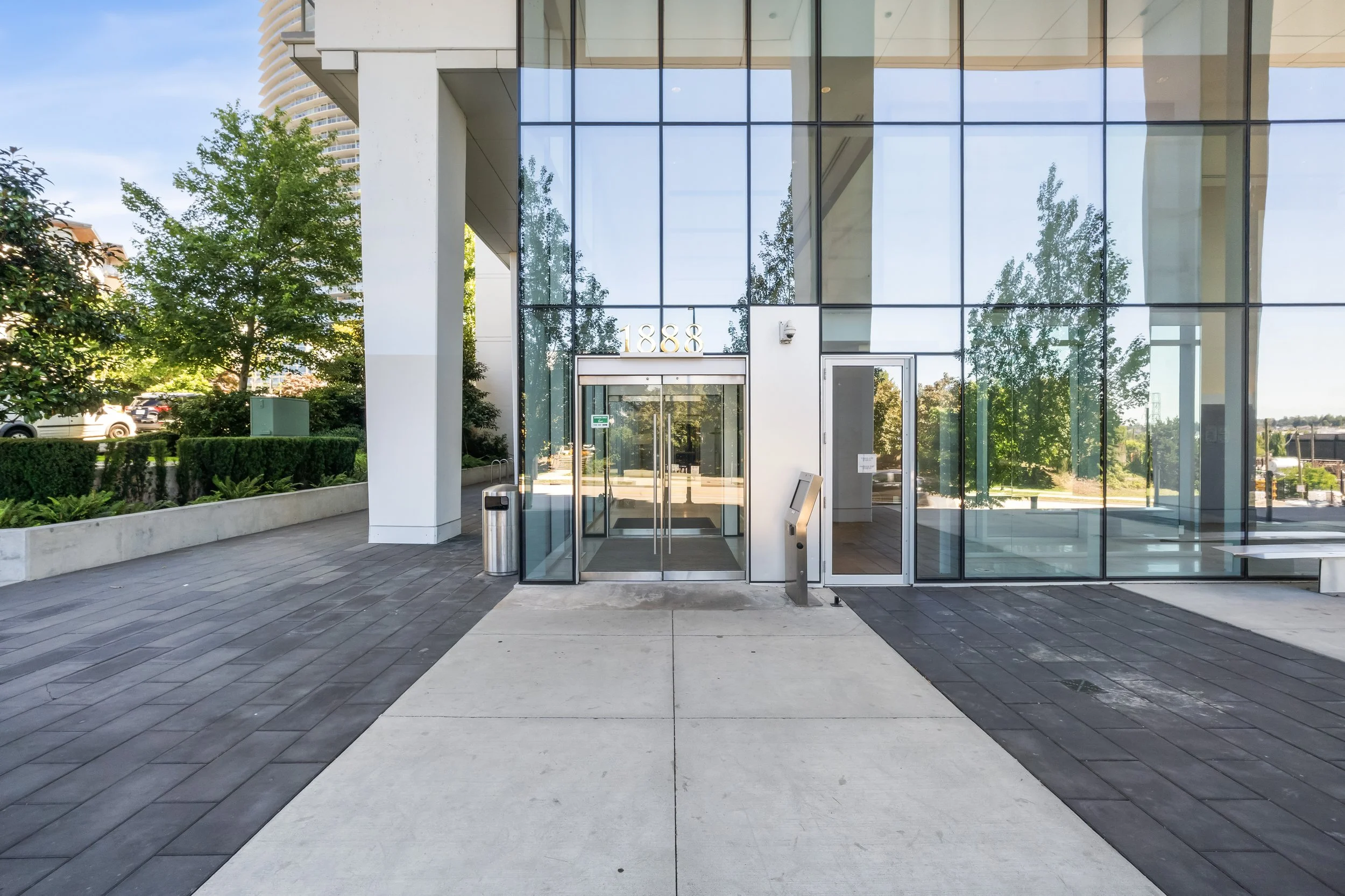 01-Building-09.jpg